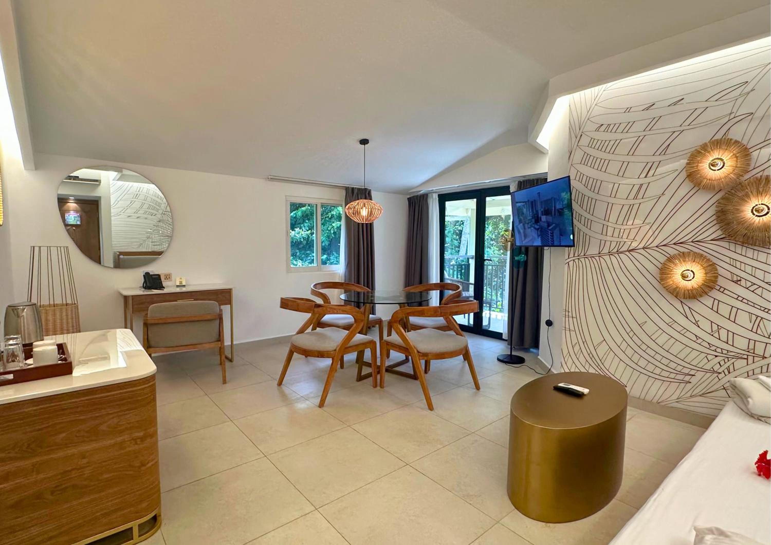 Signature Classic Ocean with kitchenette