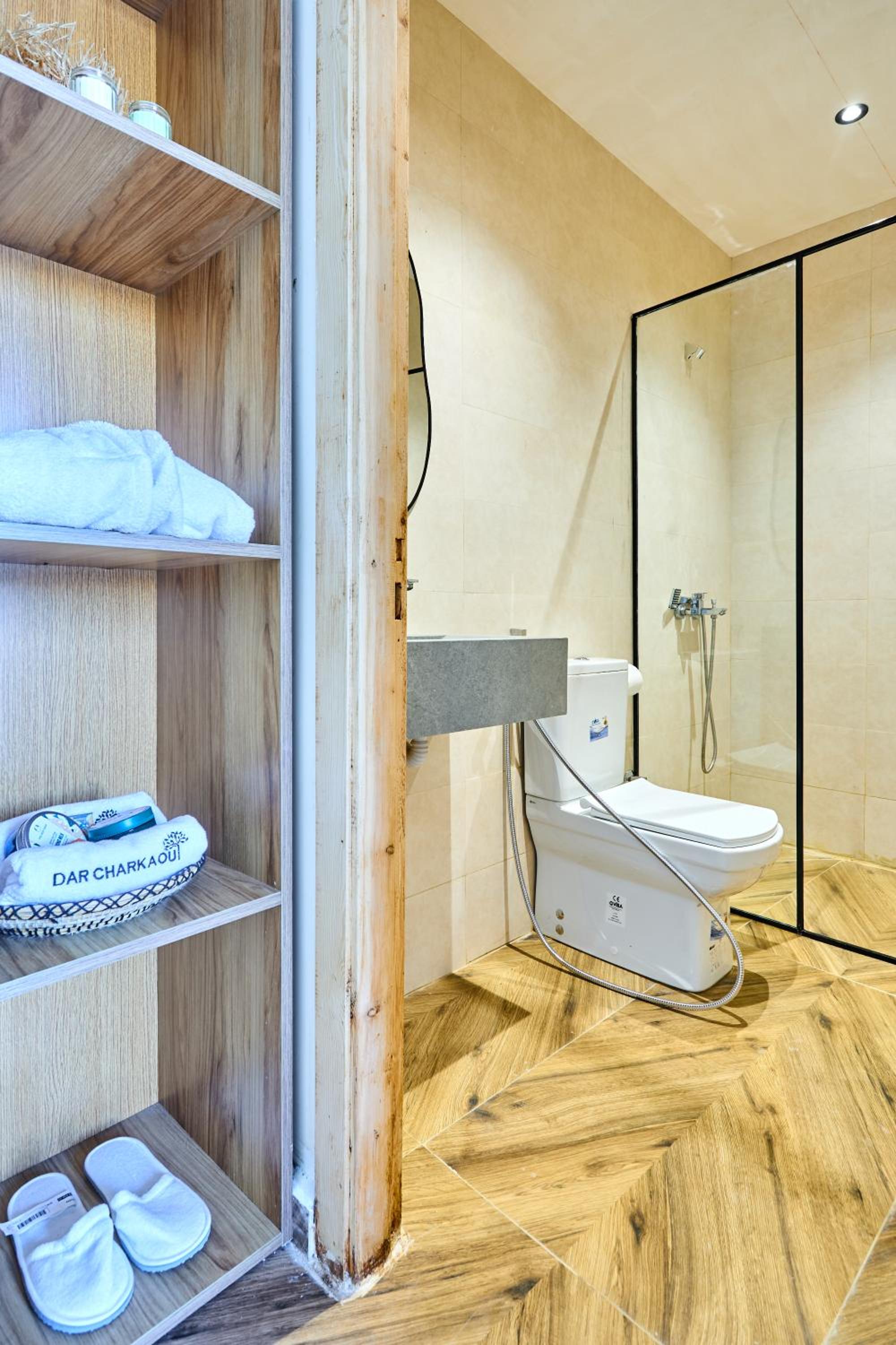 Double Room with Private Bathroom photo 2