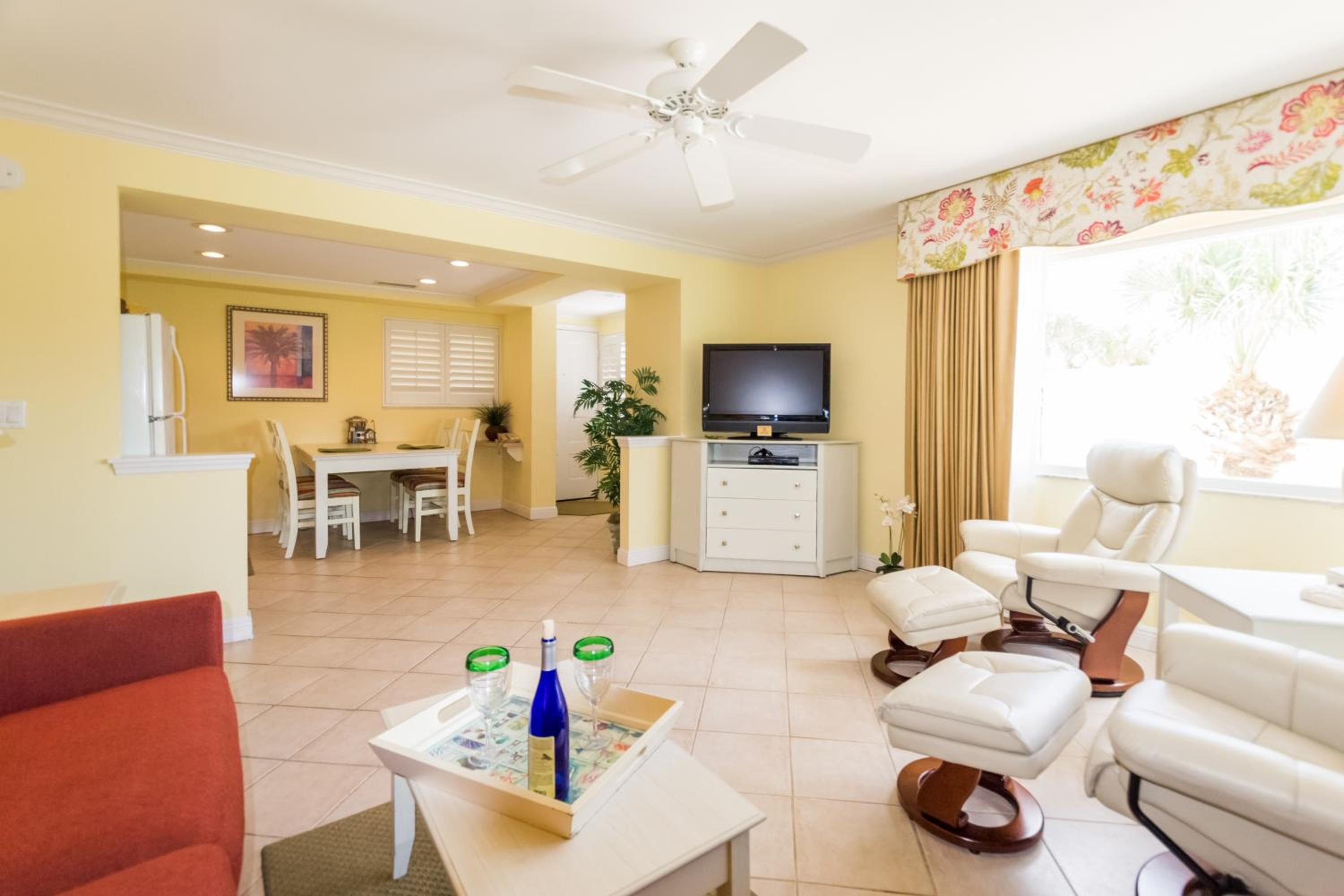 Two-Bedroom Suite photo 3