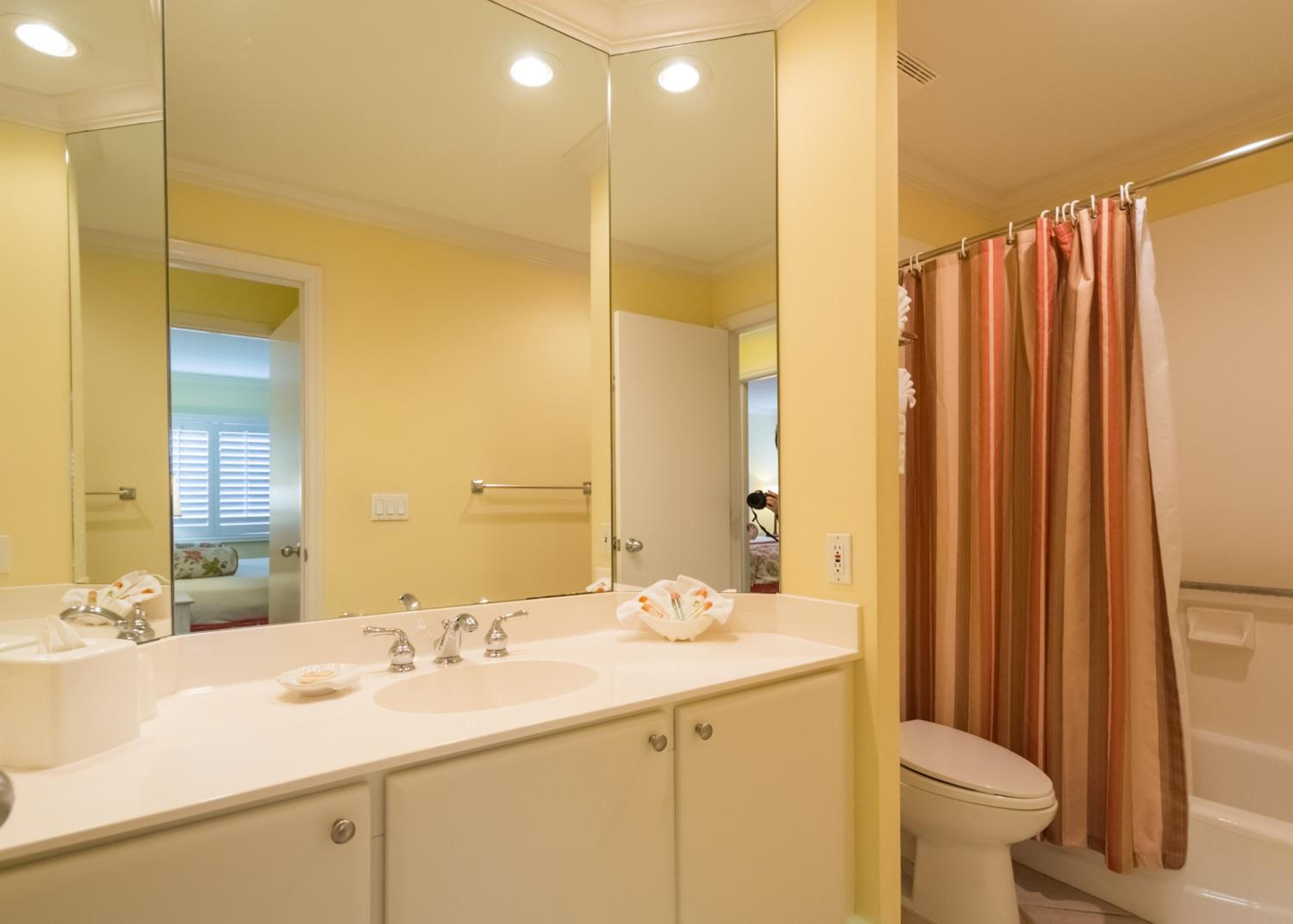Two-Bedroom Suite photo 2