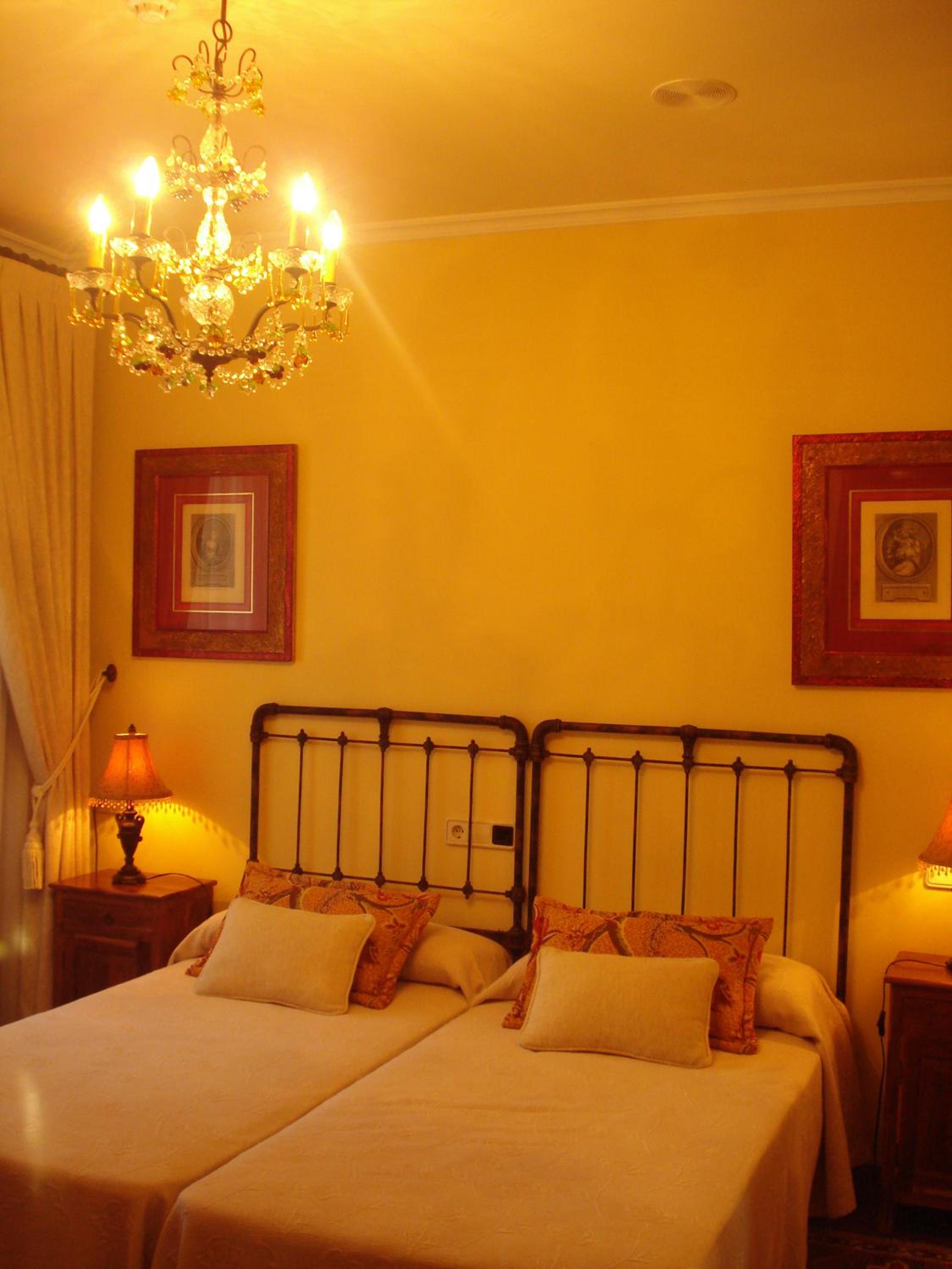 Double or Twin Room photo 2