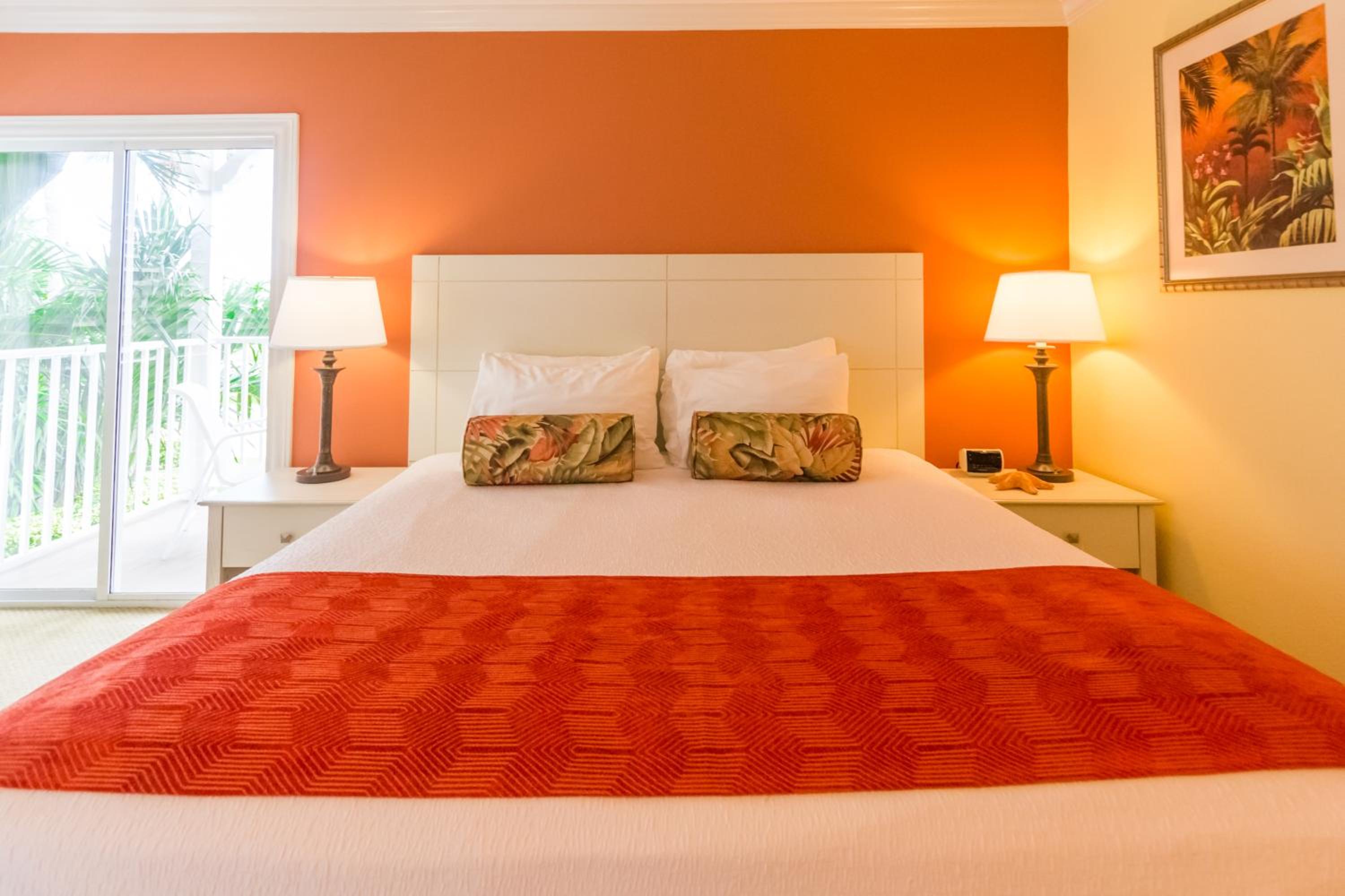 Standard King Room photo 3