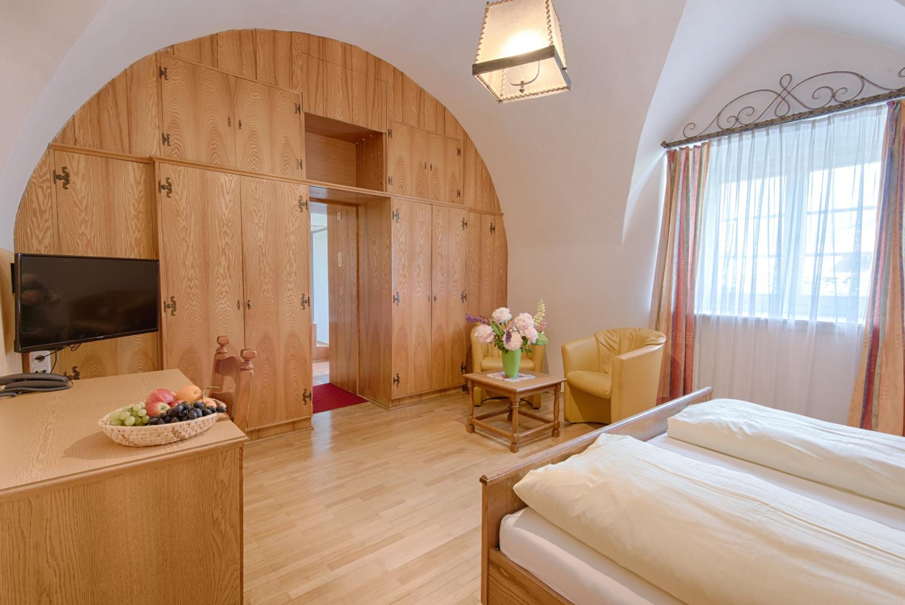 Double Room - Photo 7