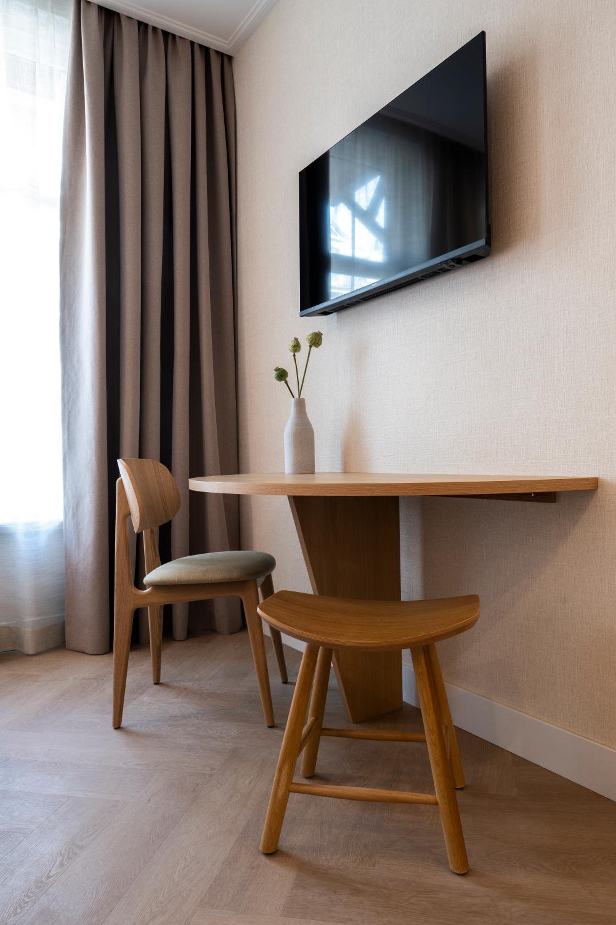 Budget Double Room photo 3