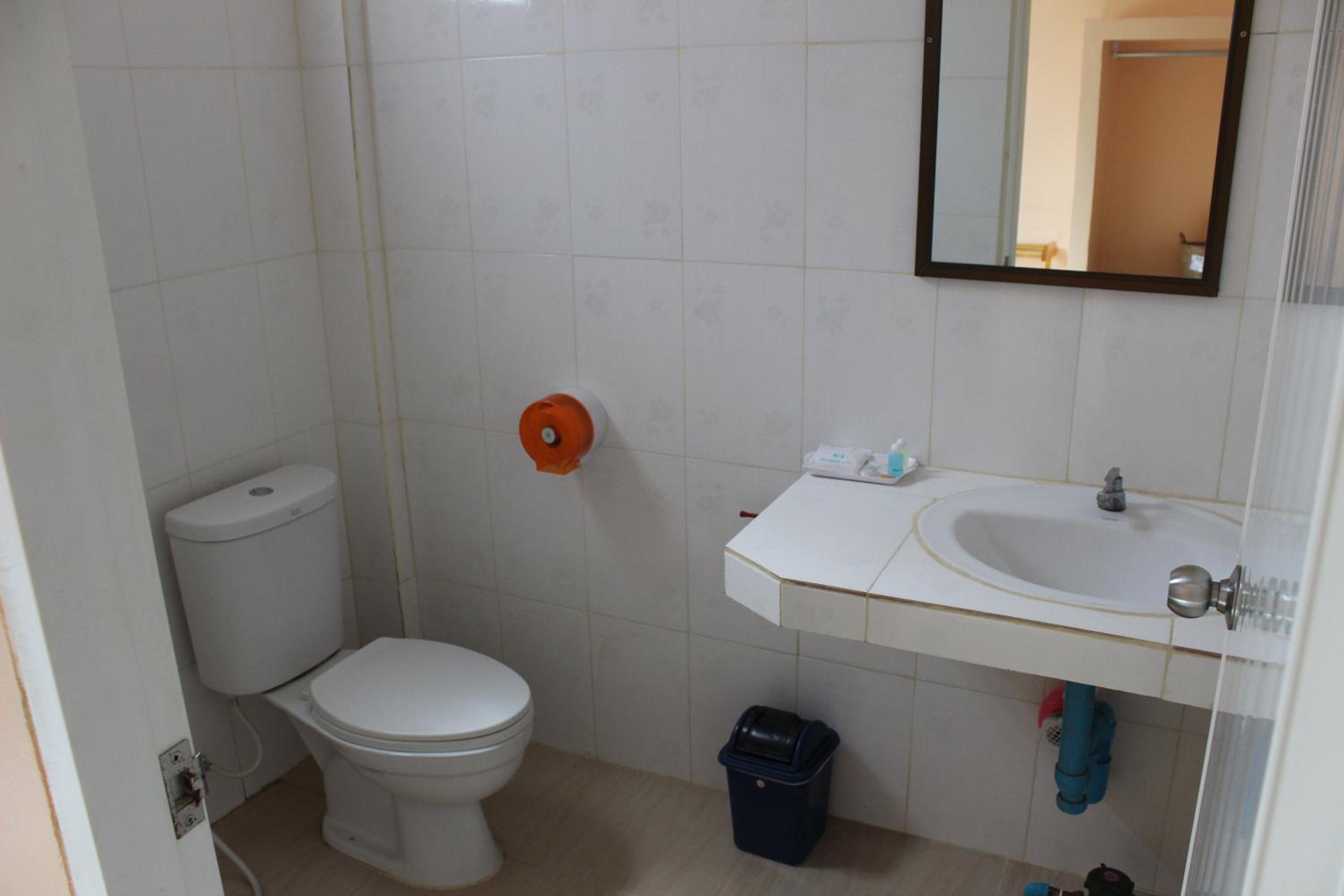 Standard Double Room with a/c - Ground Floor - Photo 4