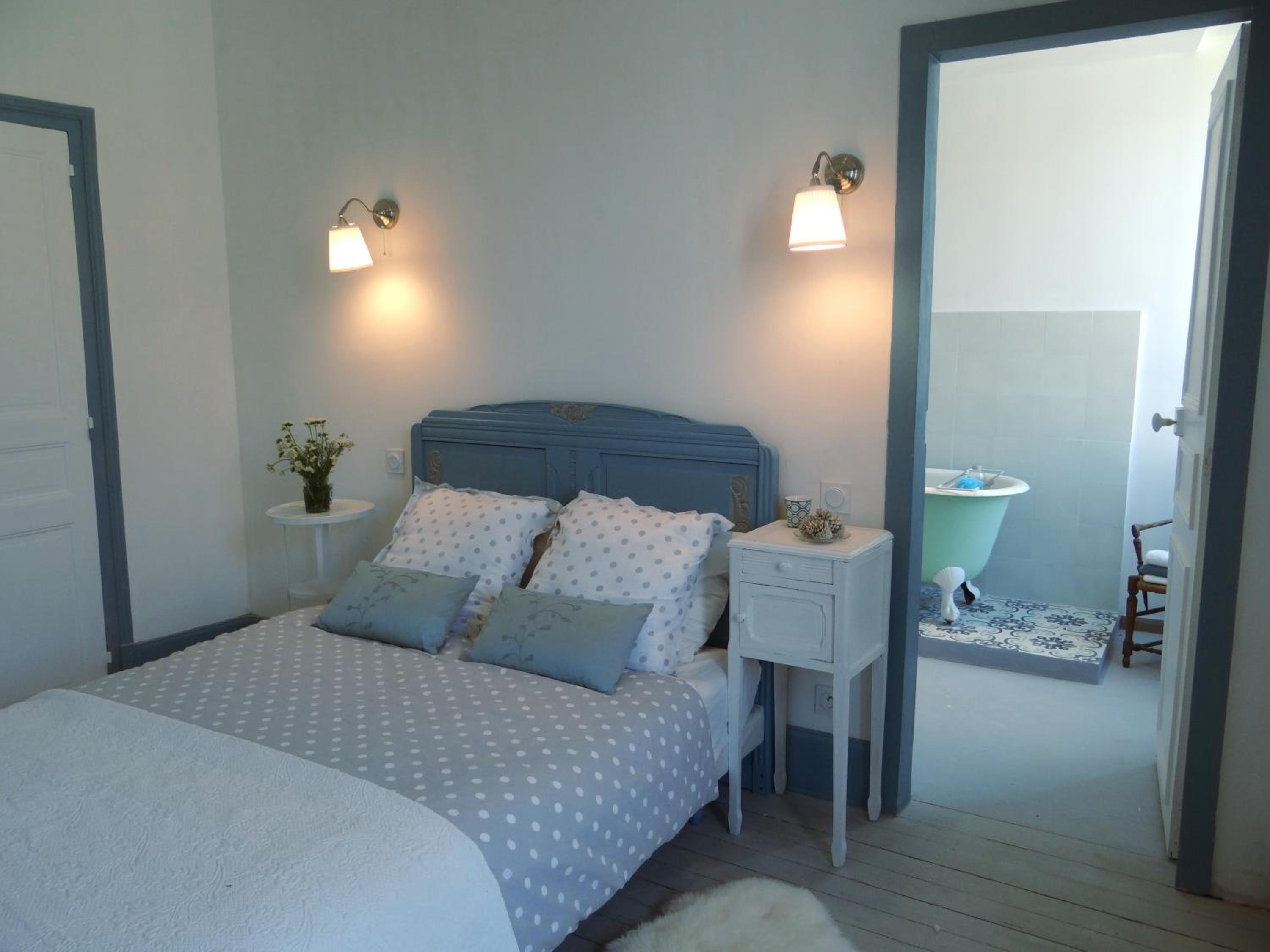Deluxe Double Room with Bath photo 1
