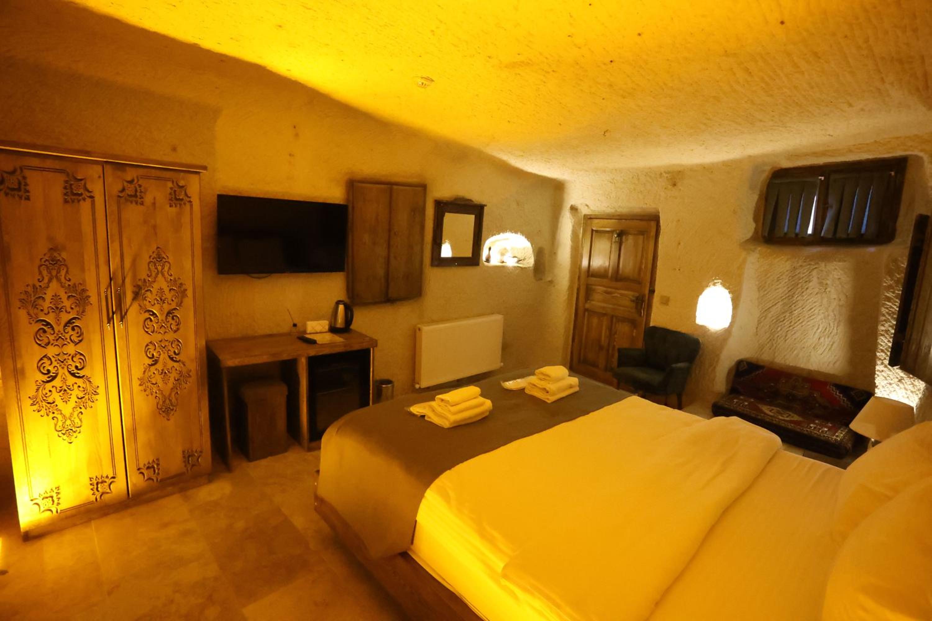 Deluxe Double Room with Bath