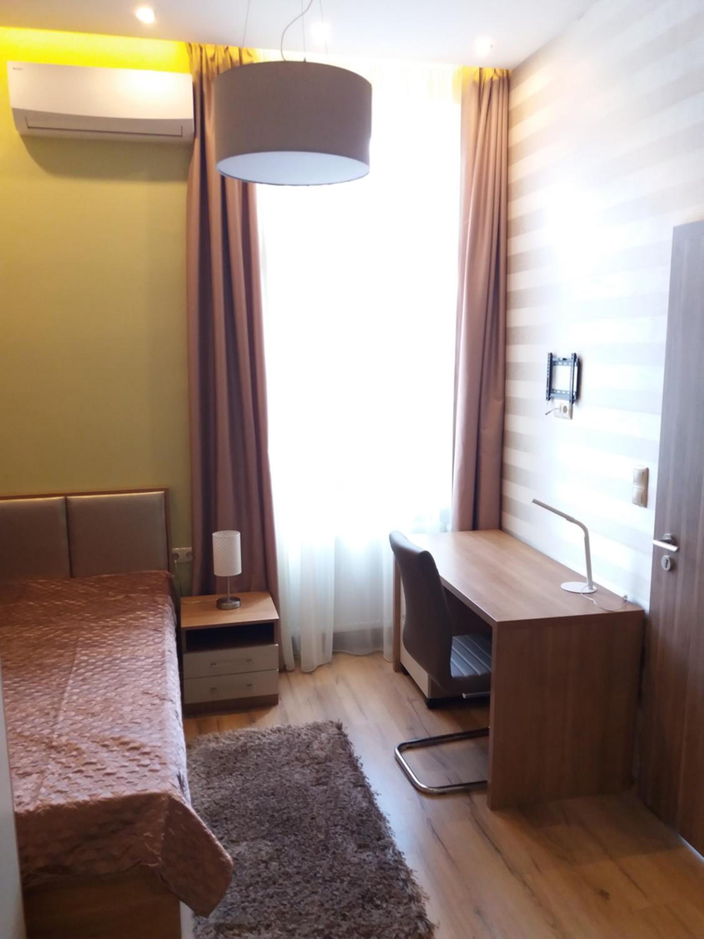 Single Room photo 2