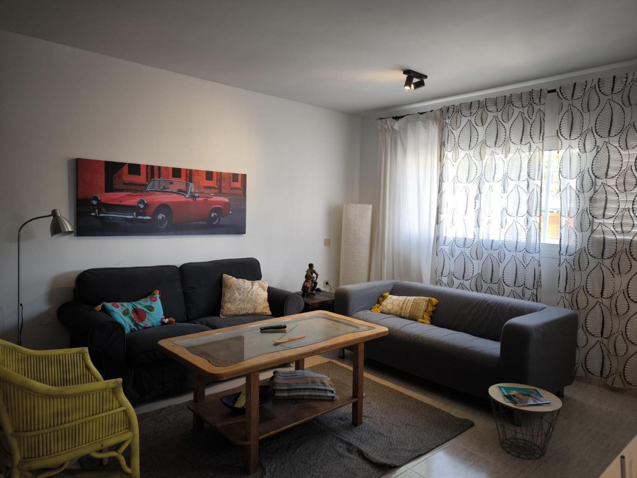 Single Room with Shared Bathroom