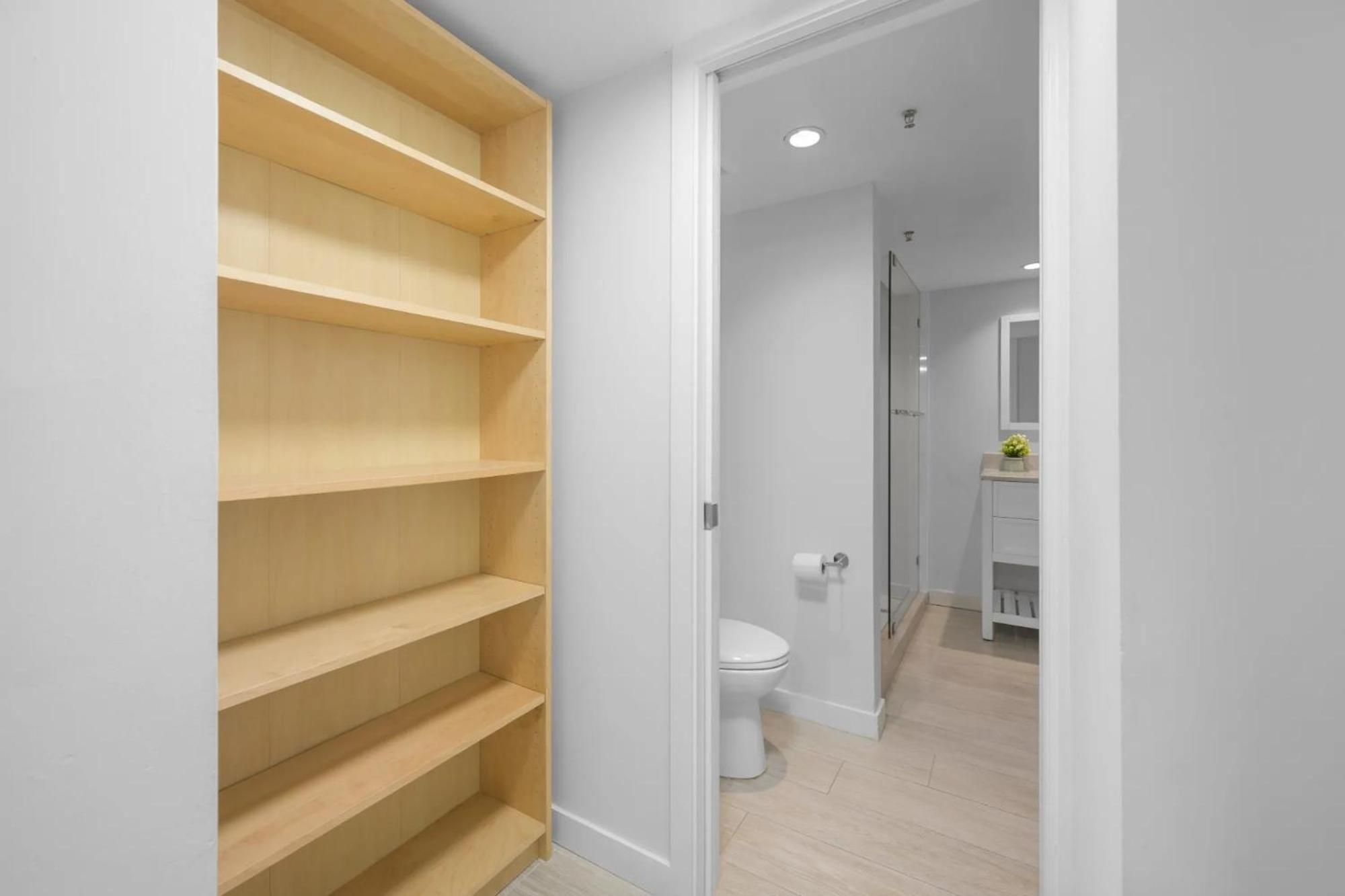 Superior One-Bedroom Apartment