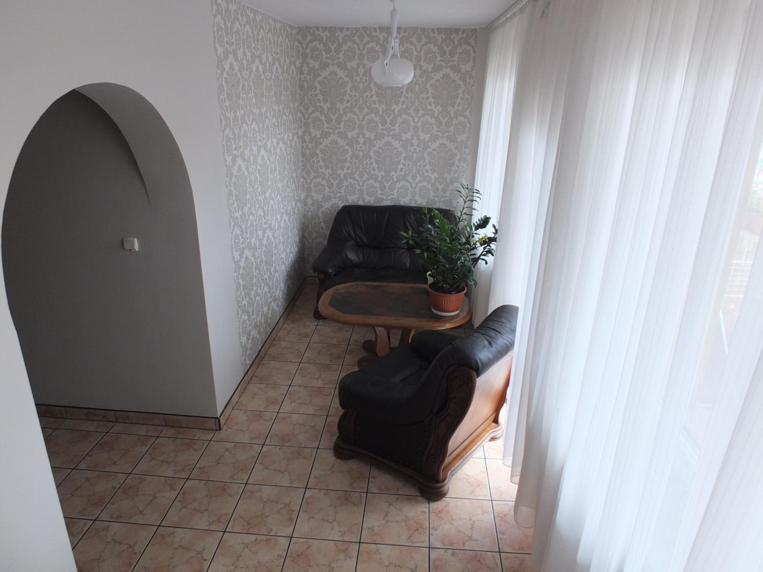 Small Twin Room - Photo 1