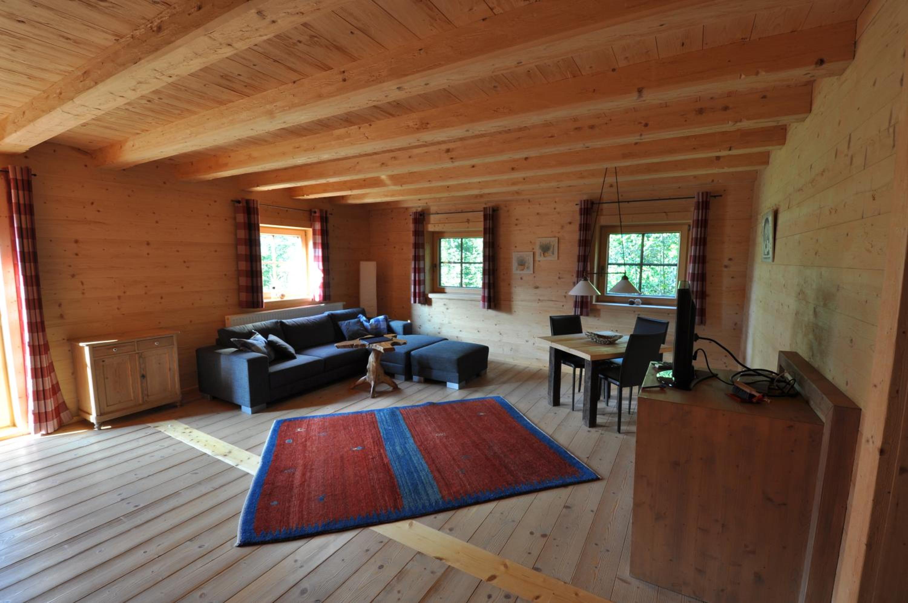 One-Bedroom Apartment with Balcony photo 1