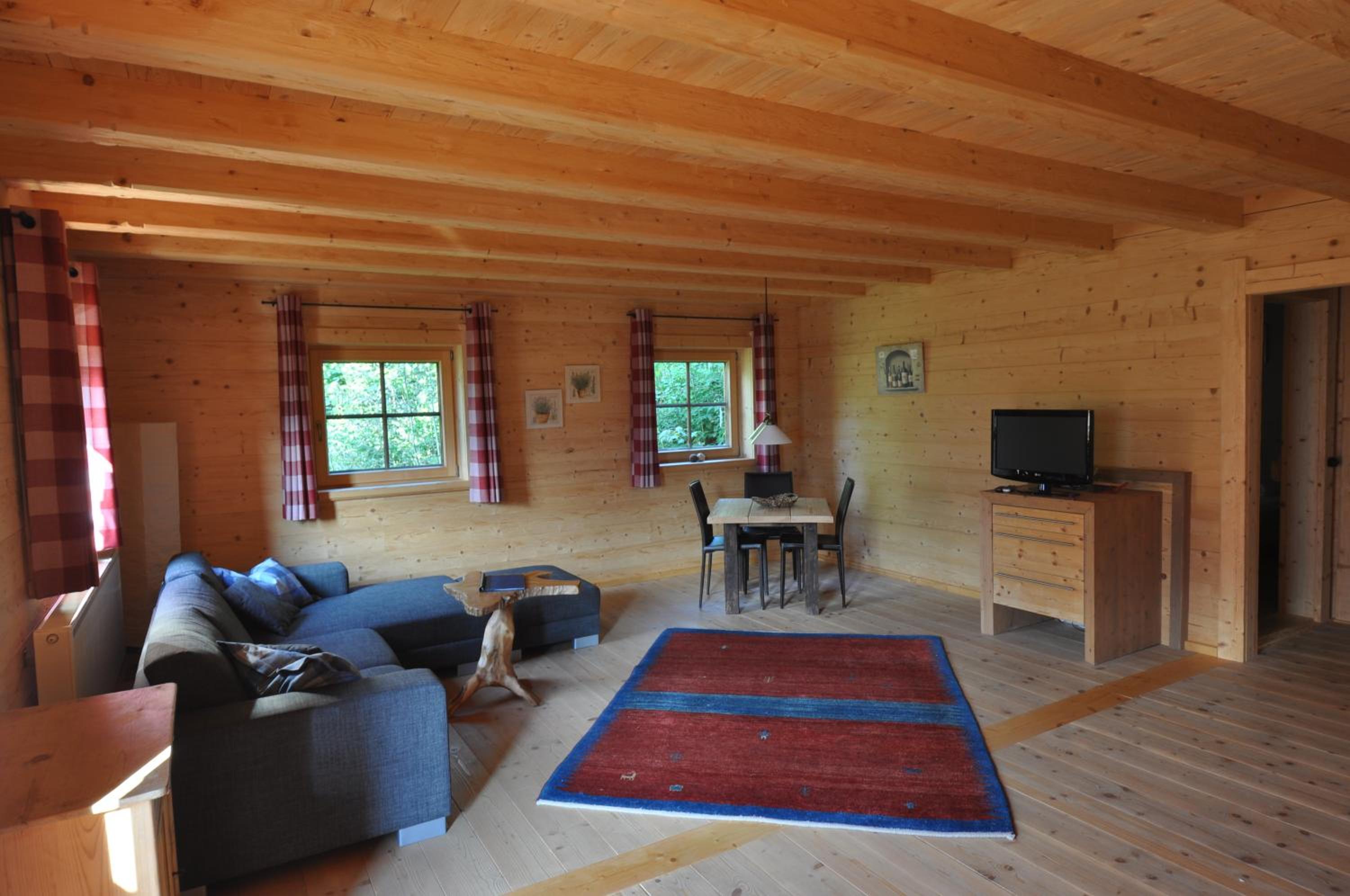 One-Bedroom Apartment with Balcony photo 2