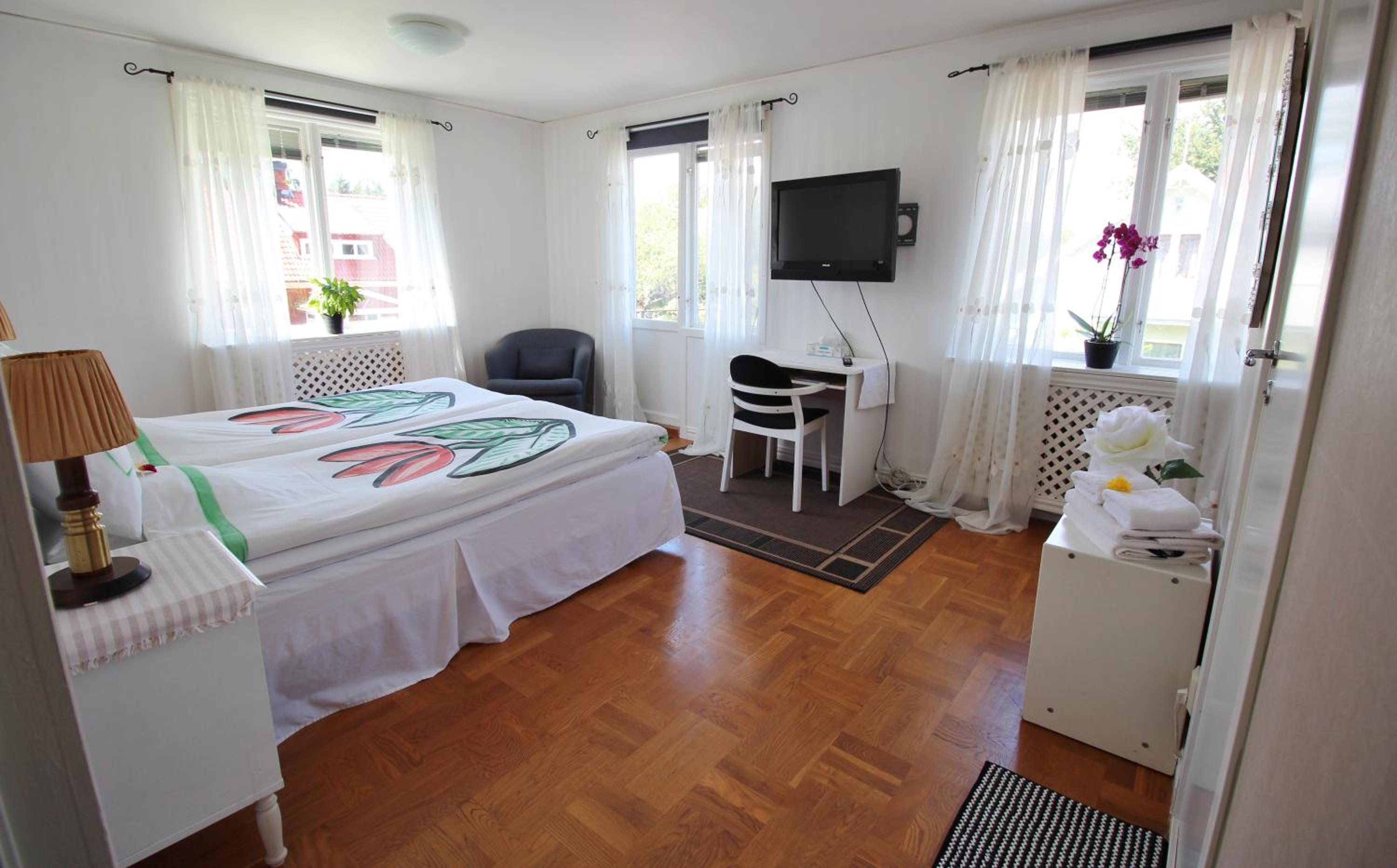 Double or Twin Room photo 3