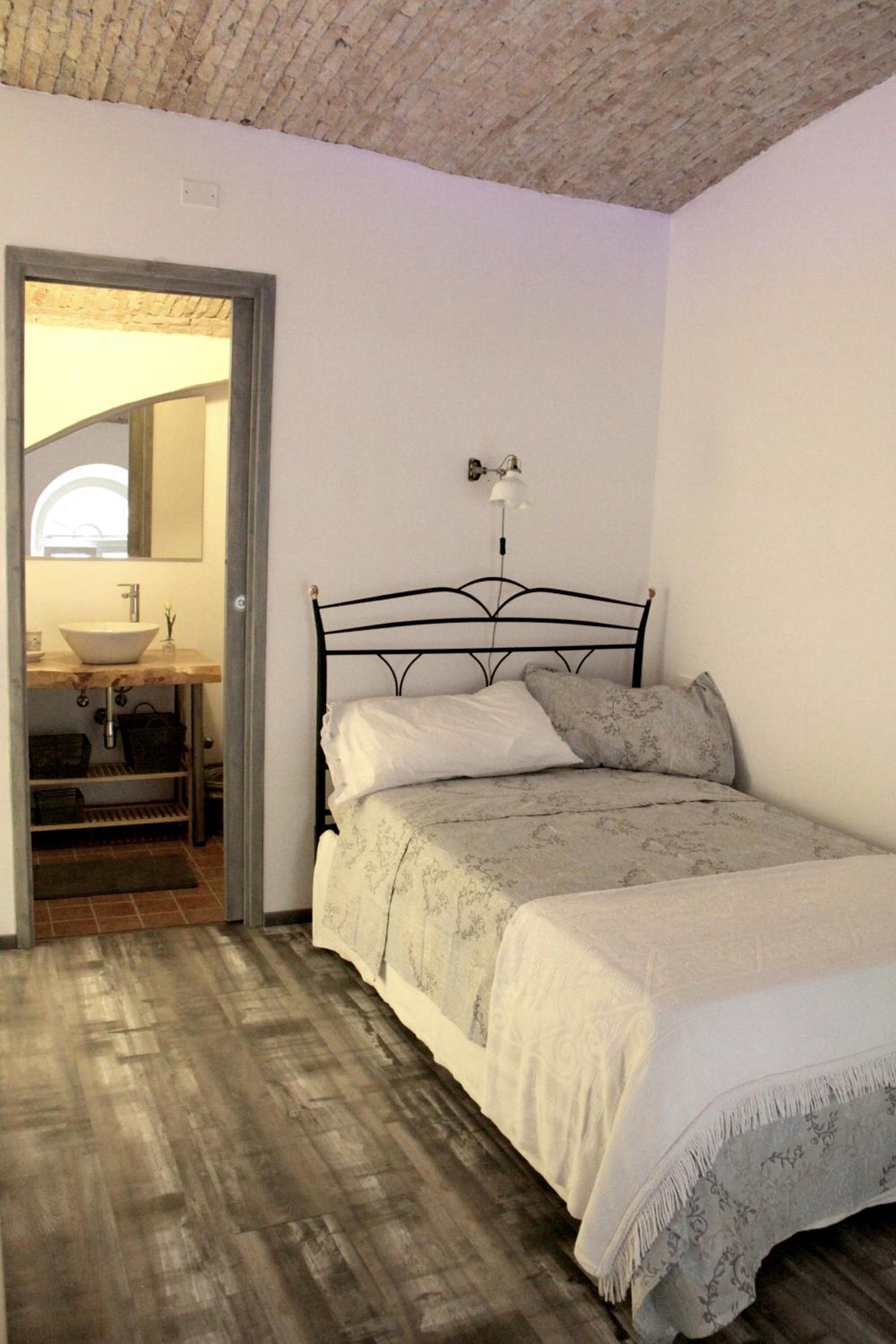 Economy Double Room With French Bed