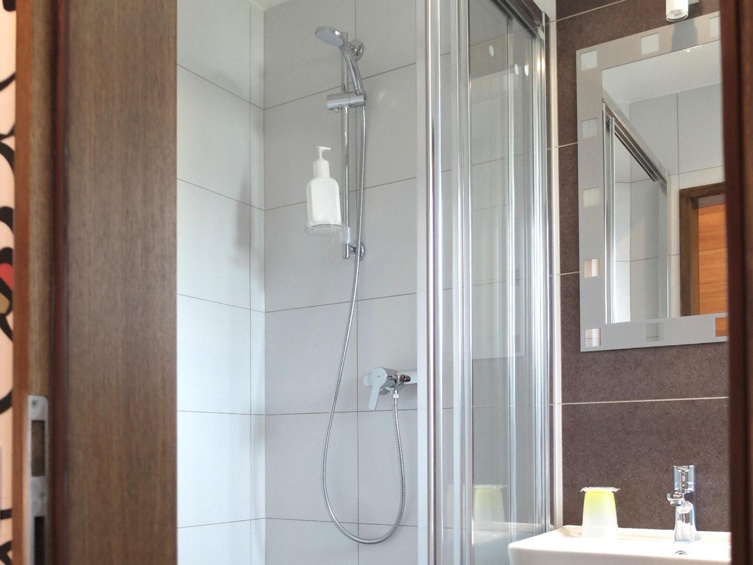 Double Room - Photo 9