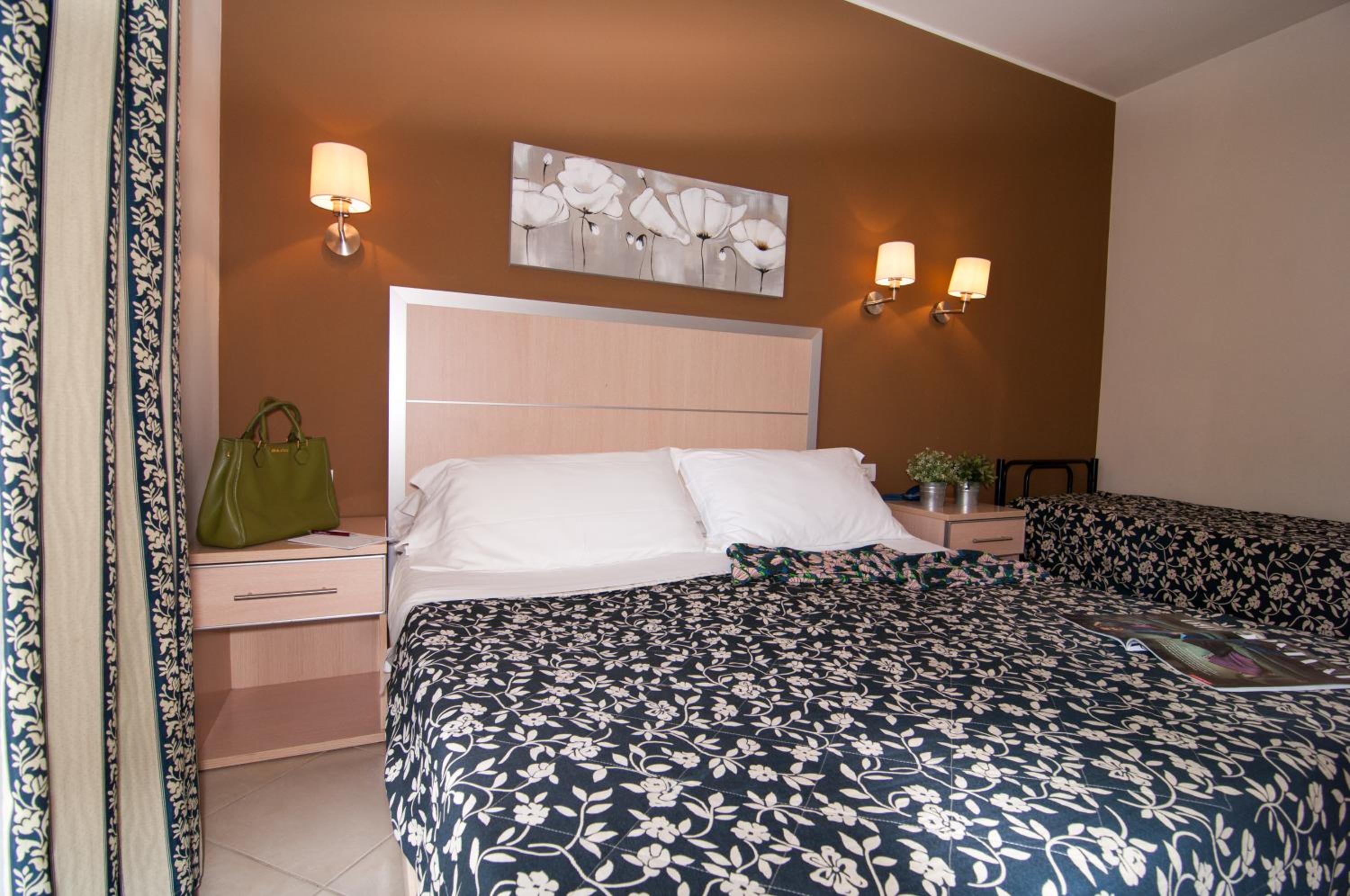 Suite (4 Adults) - Photo 6