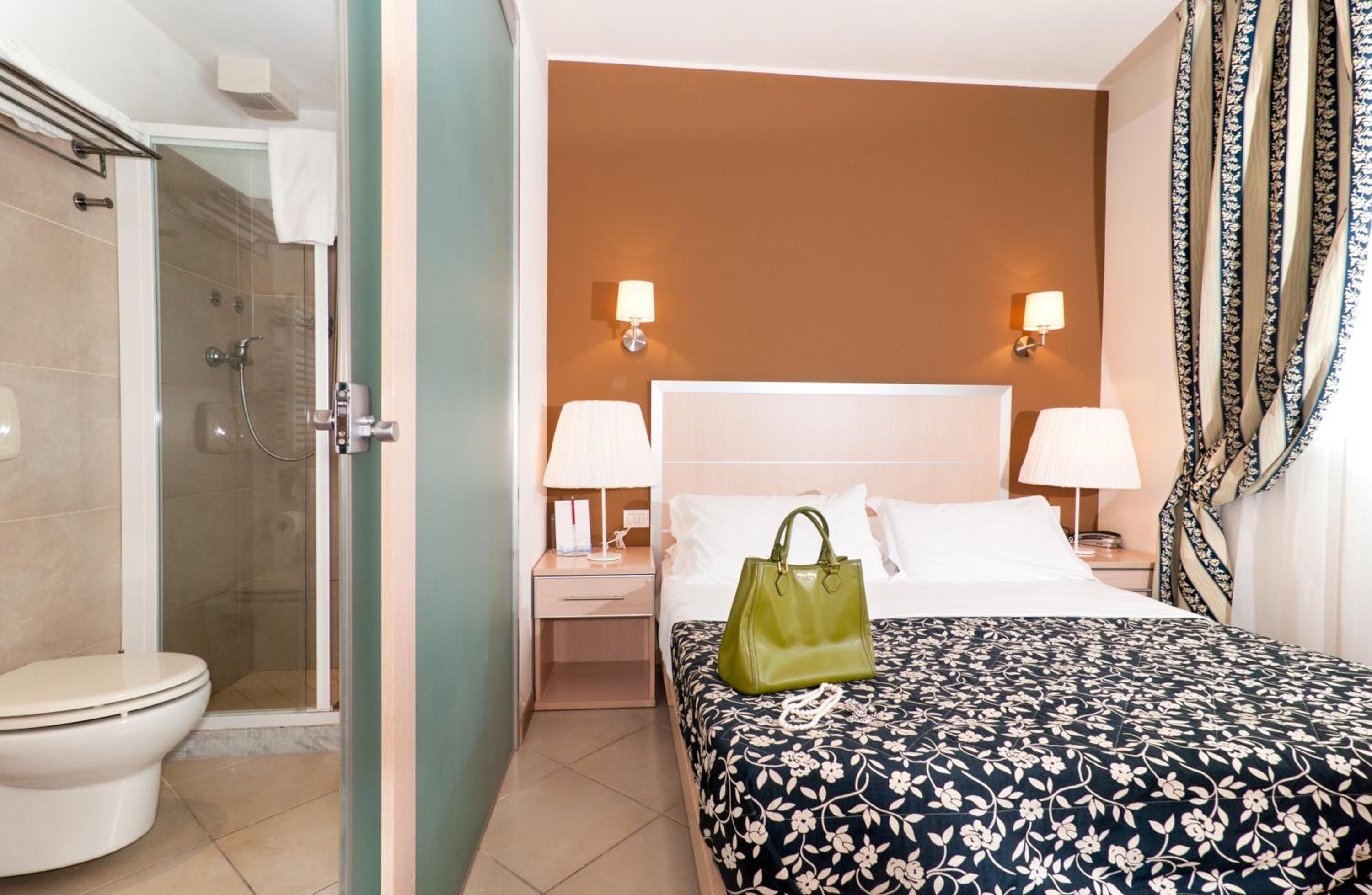 Junior Suite - Photo 1