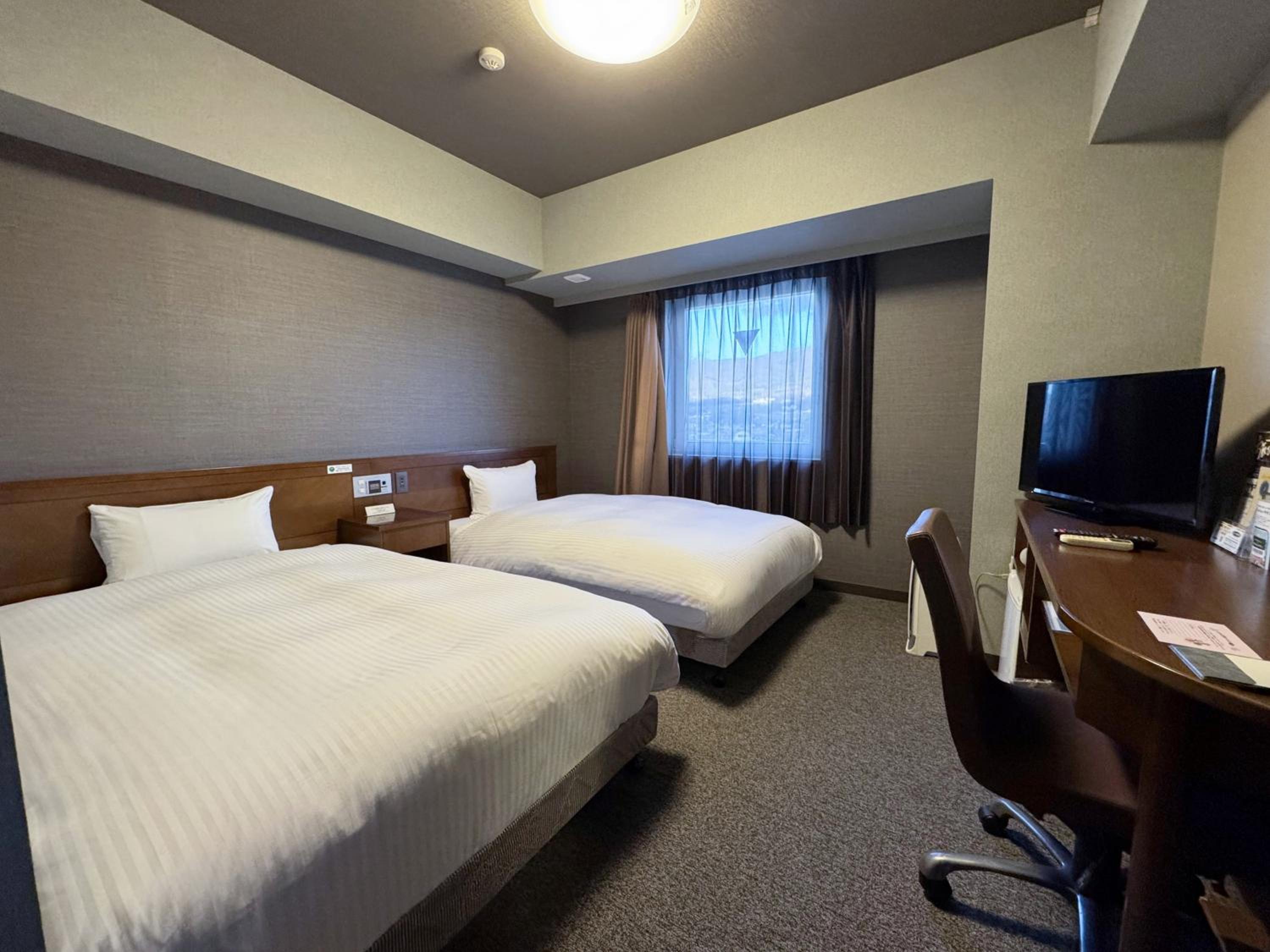 Twin Room - Smoking - Heated Tobacco Only - Photo 8