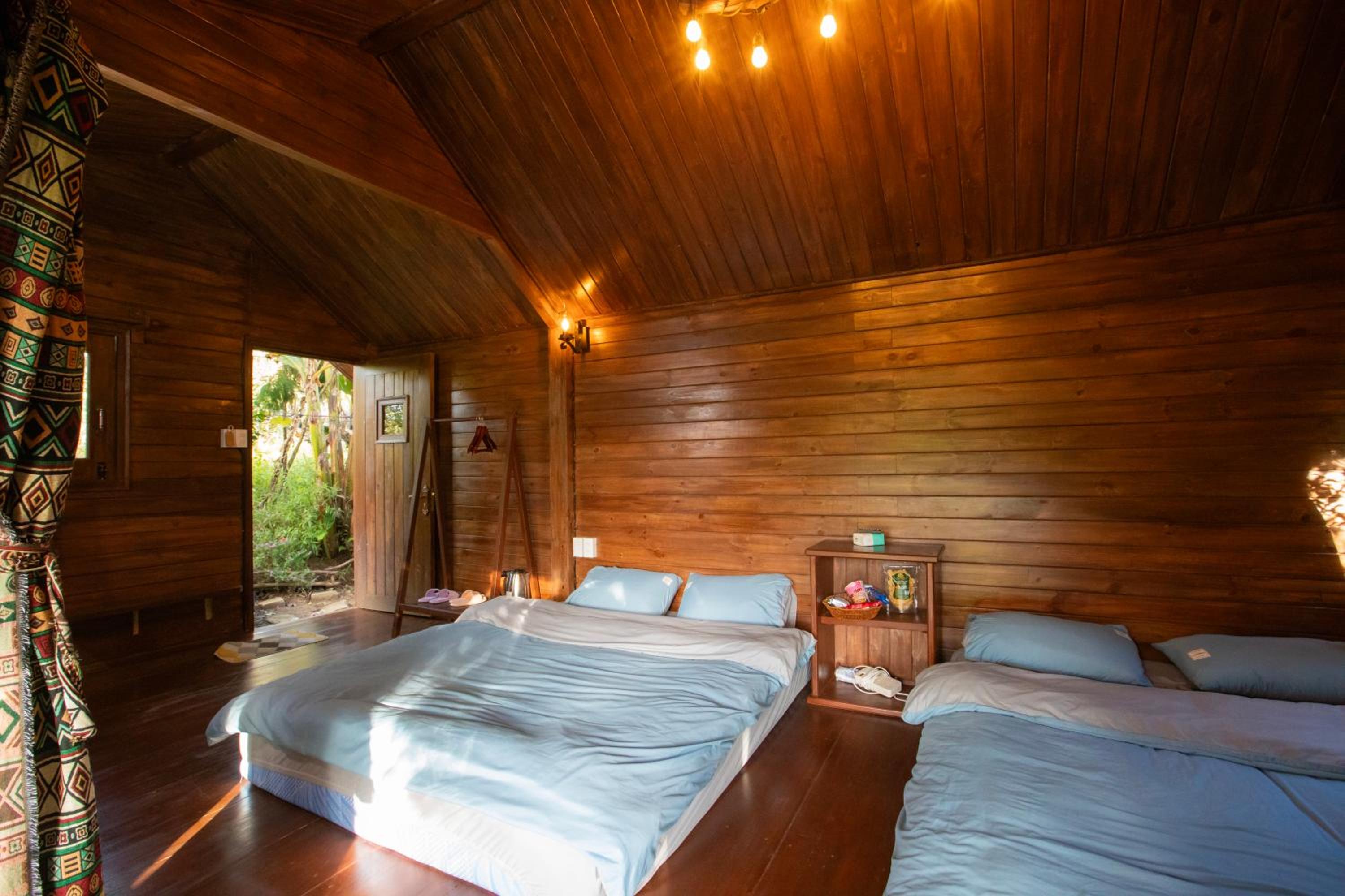 Deluxe Double or Twin Room with Balcony photo 1