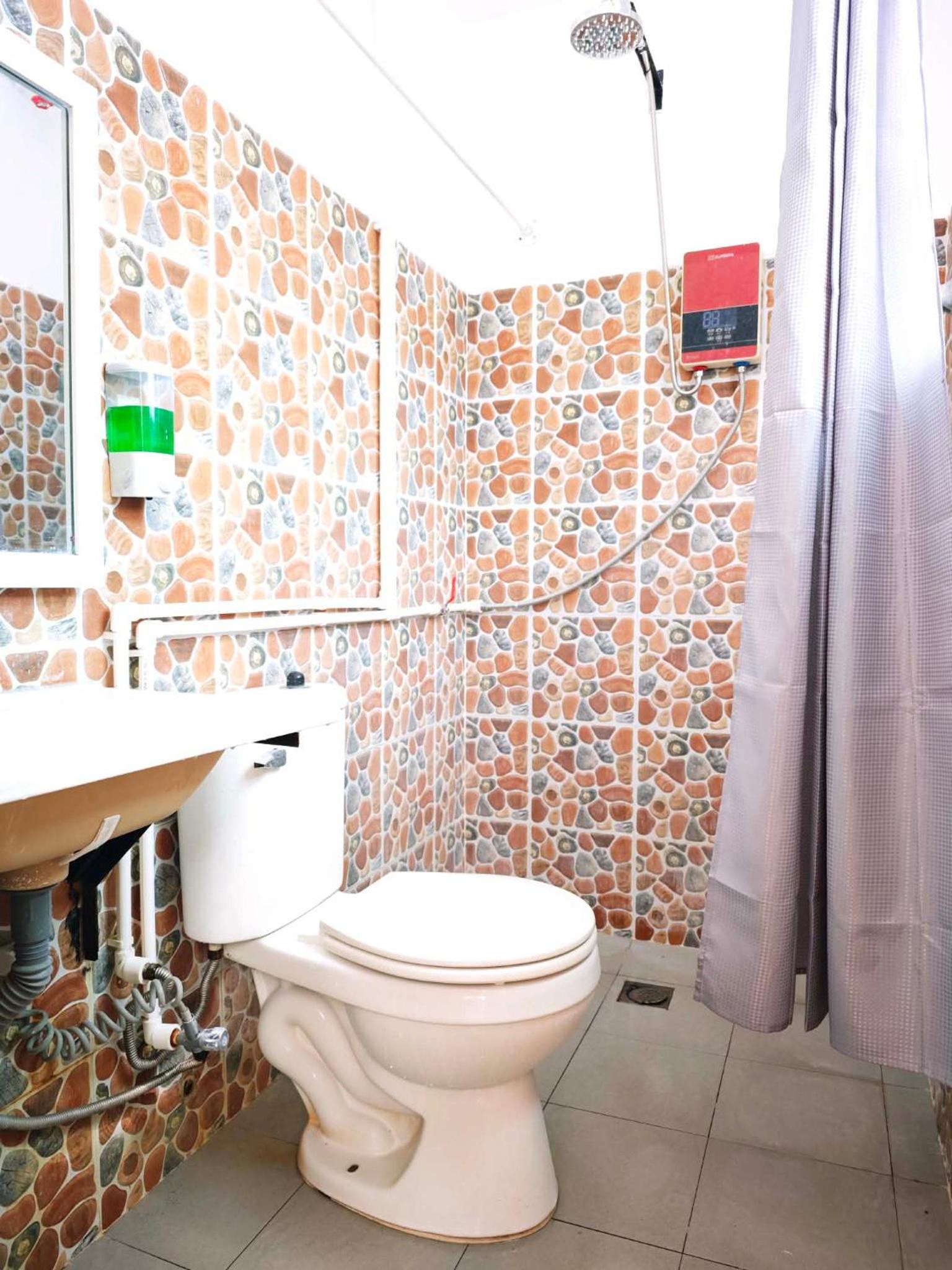Double Room with Private Bathroom photo 2