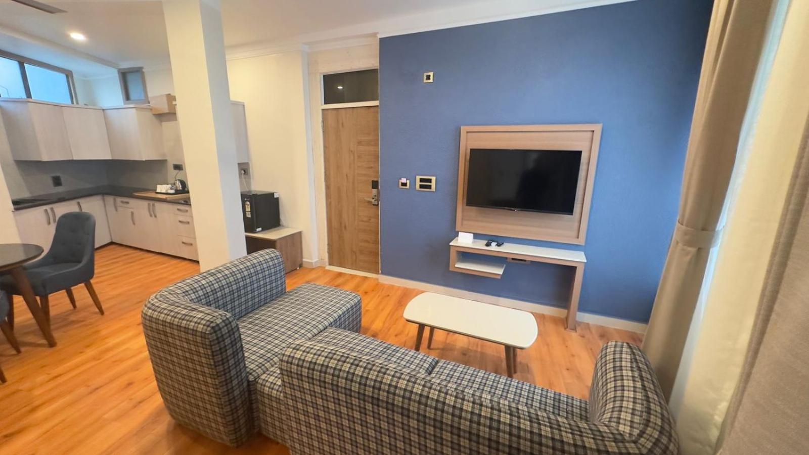 King Room with Balcony photo 3