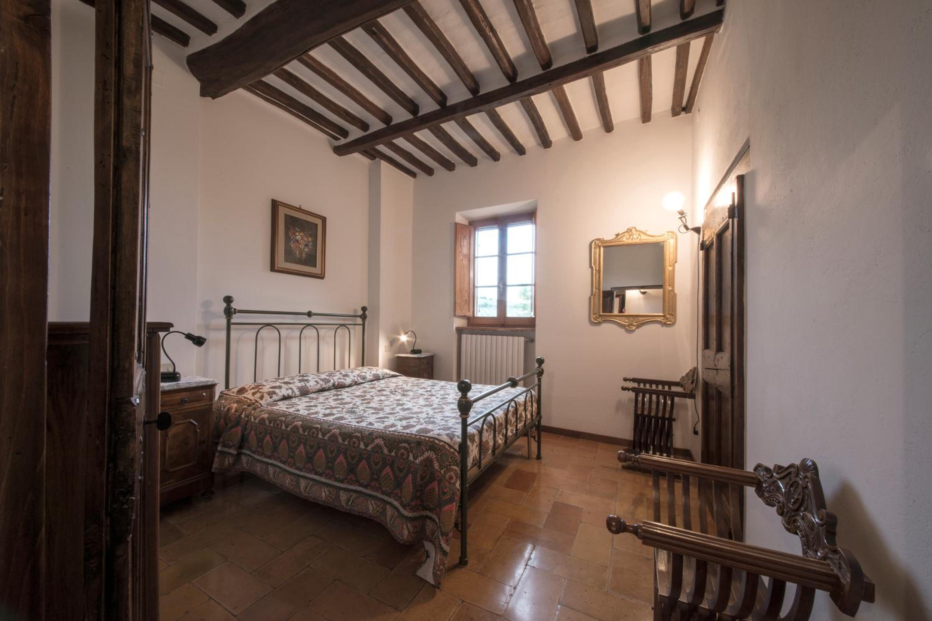 One-Bedroom Apartment with Terrace photo 1