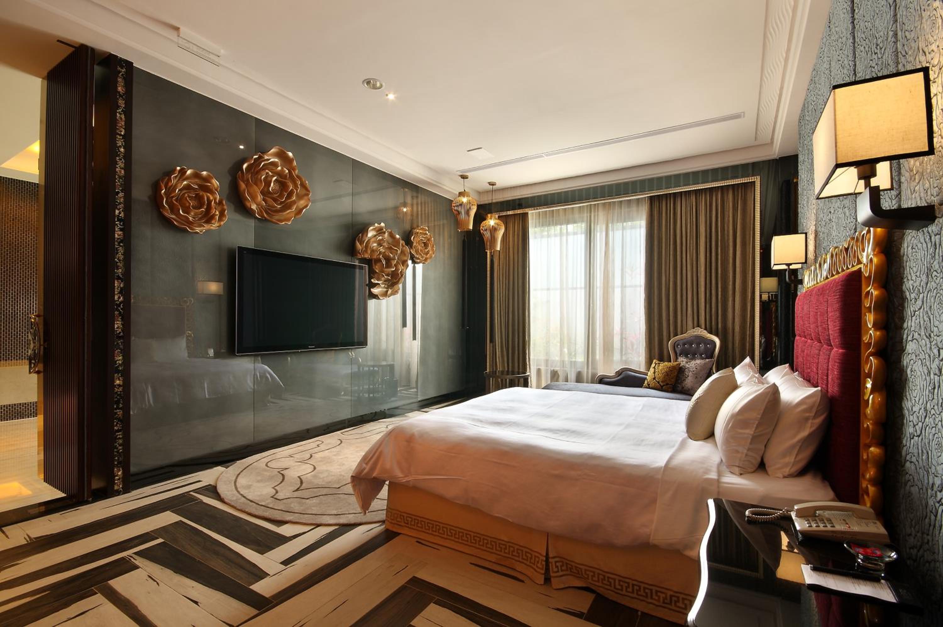 Standard Suite (Check-in after 21:00)