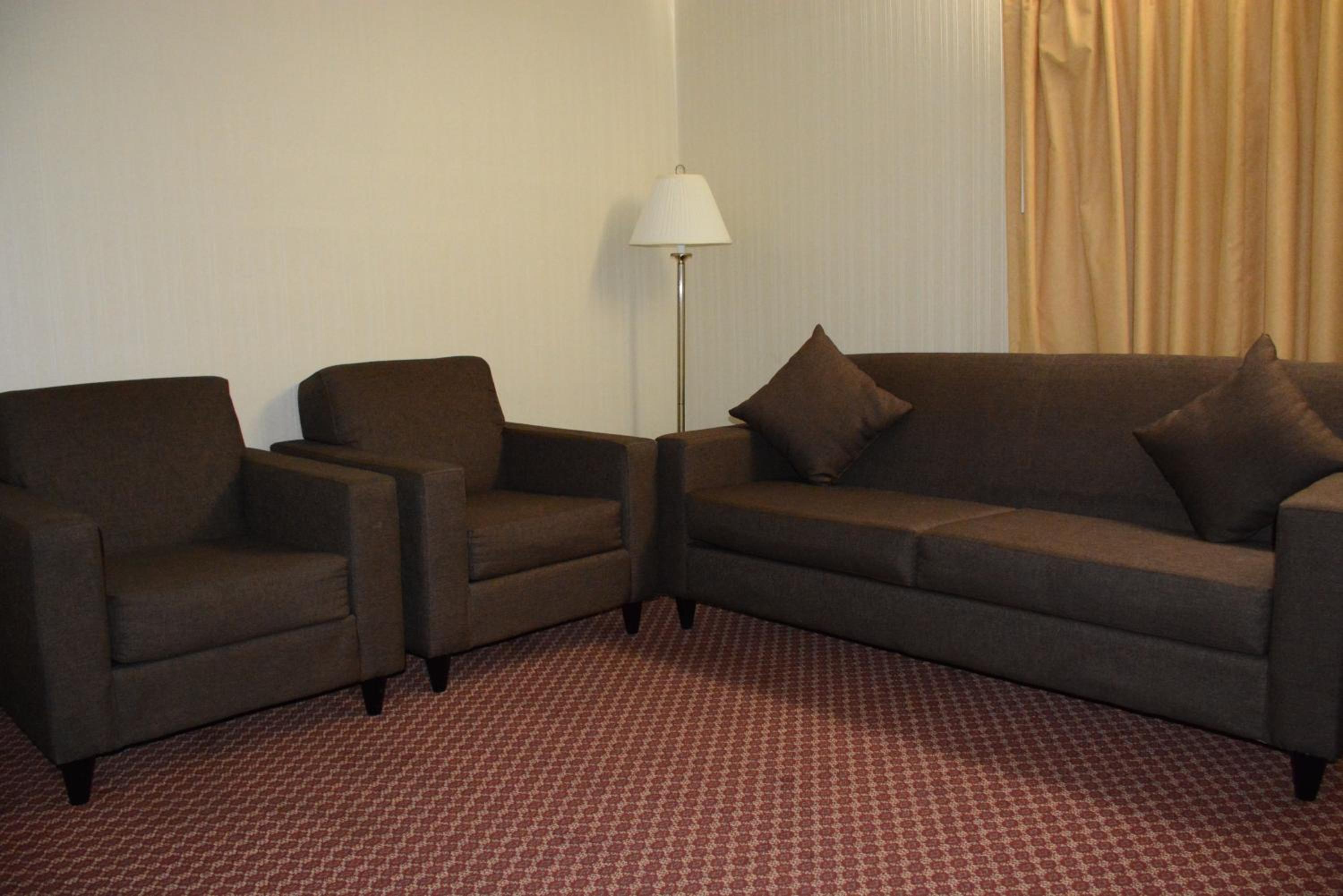 Business King Room - Photo 2