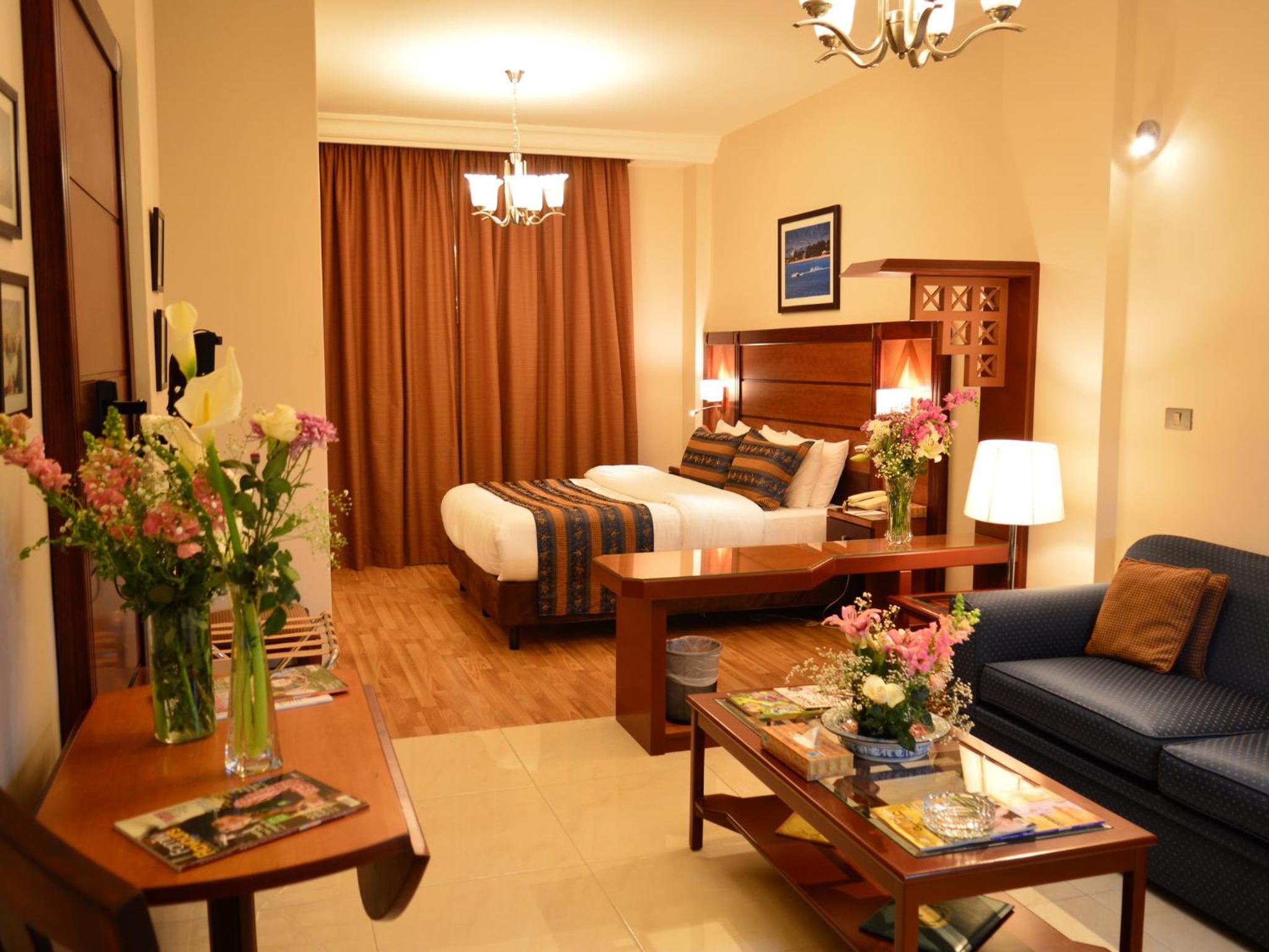 Luxury Suite