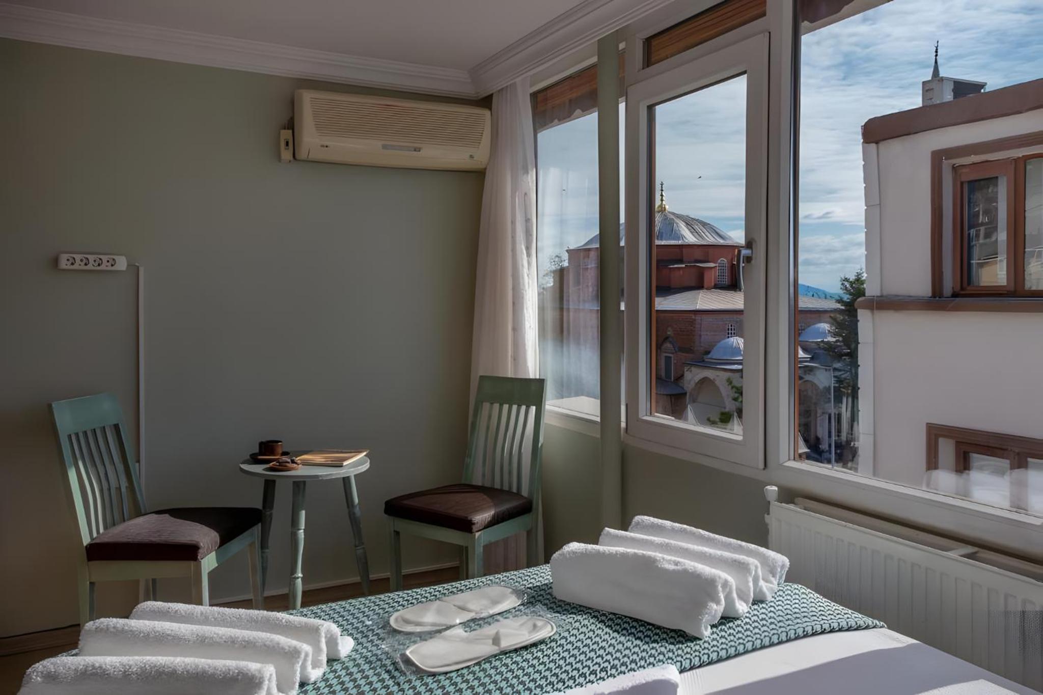 Deluxe Triple Room photo 1