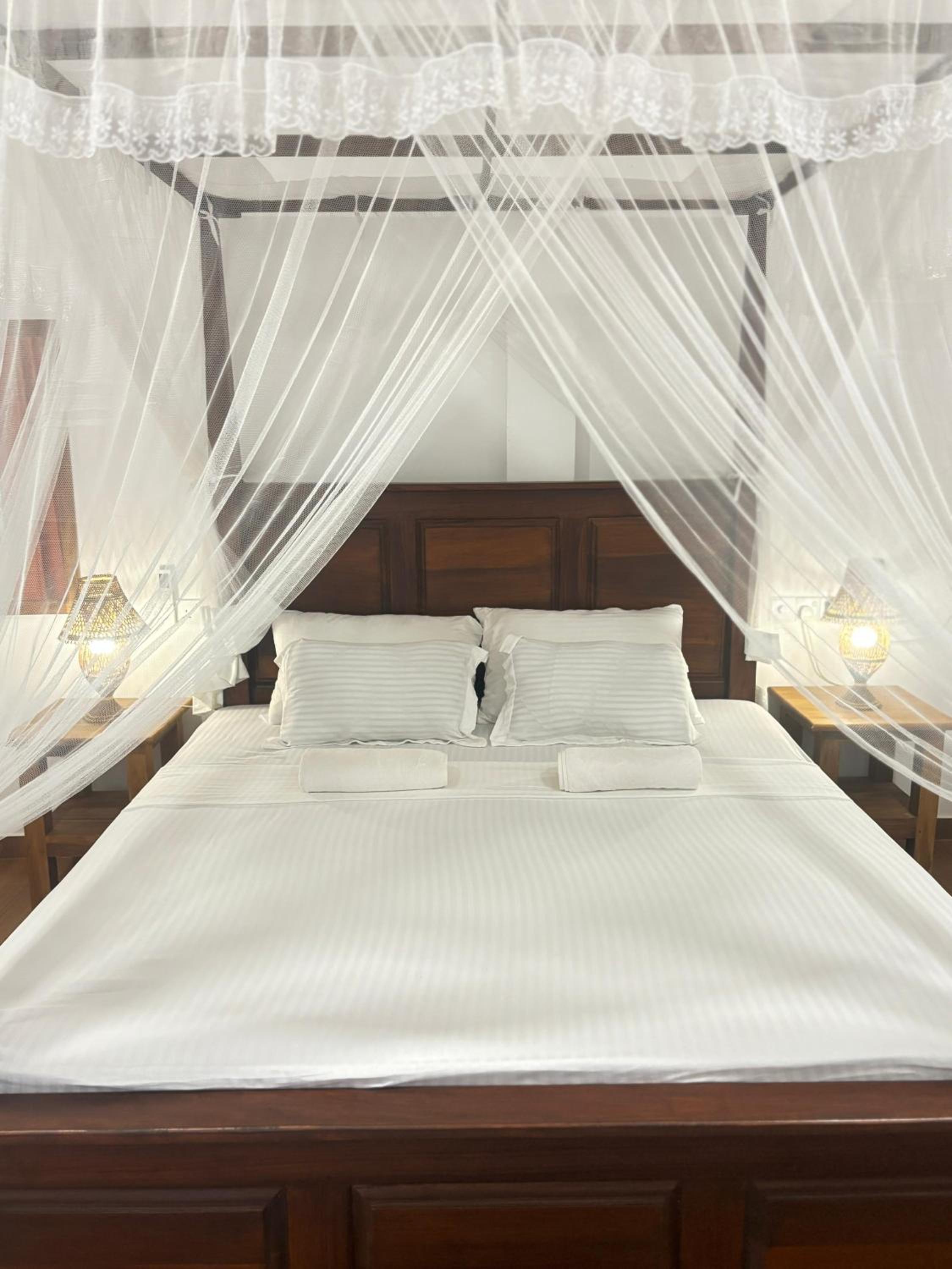 Deluxe Room (2 Adults + 1 Child) photo 1