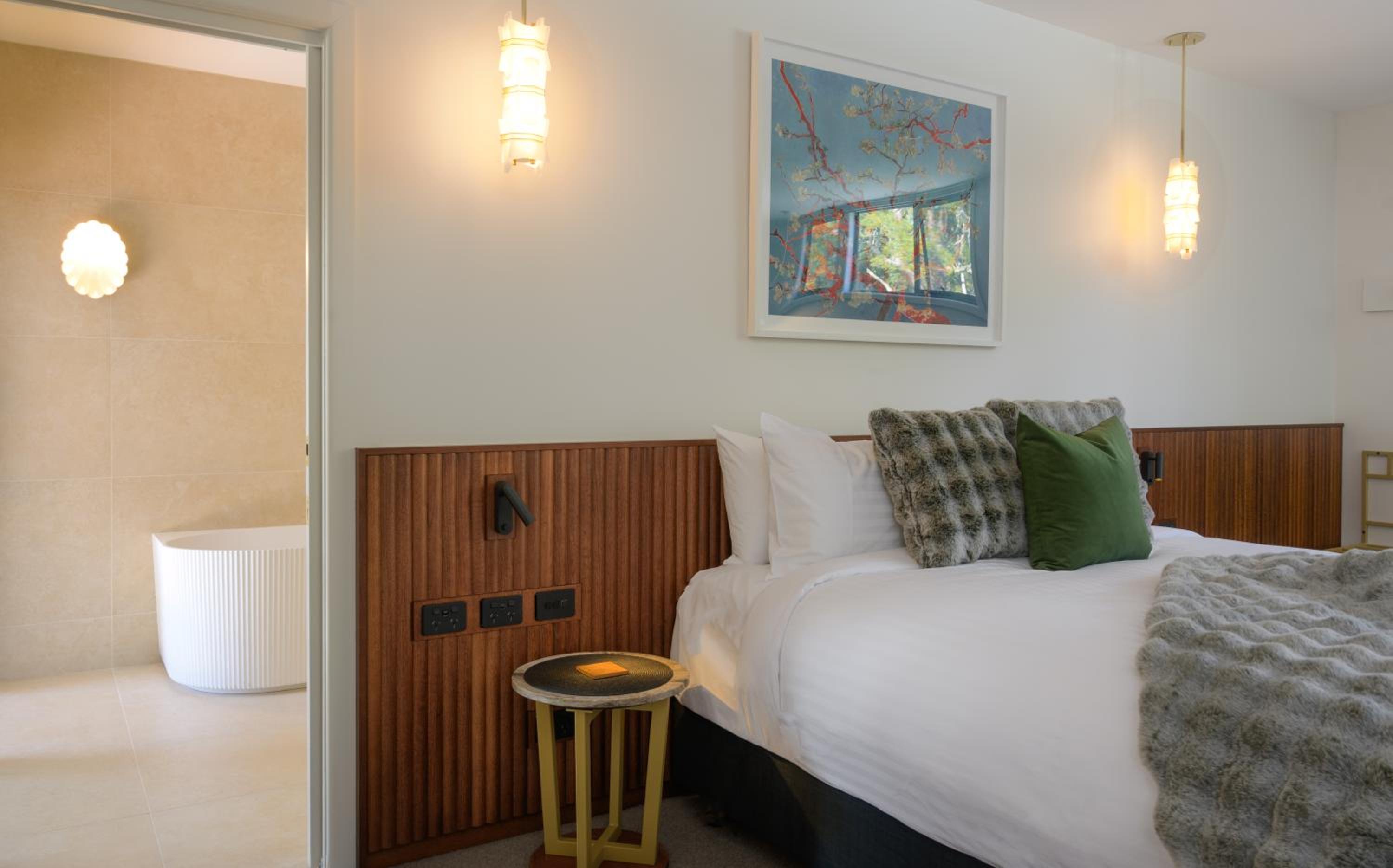 Skyline Suite photo 2