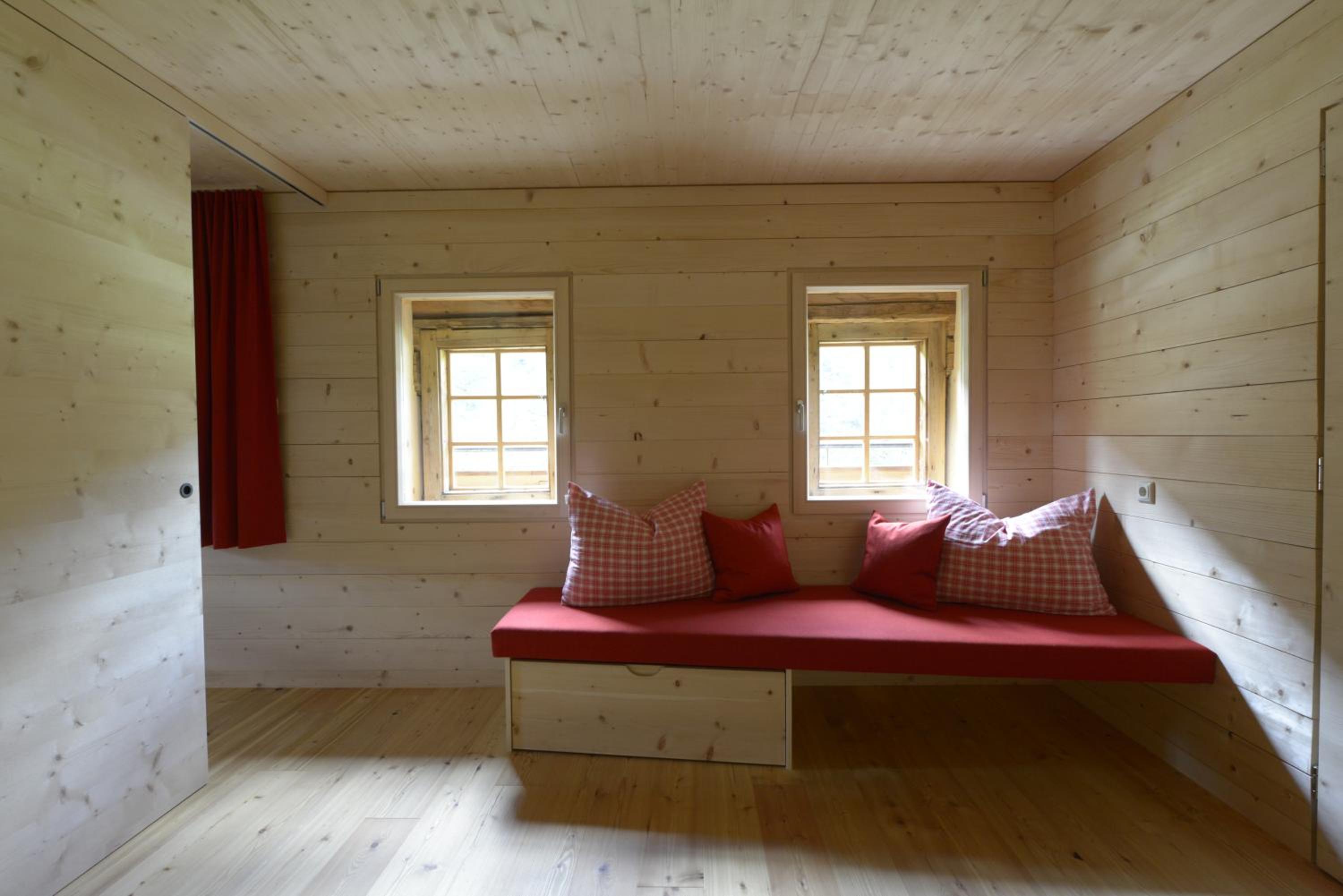 Two-Bedroom Apartment with Balcony 2