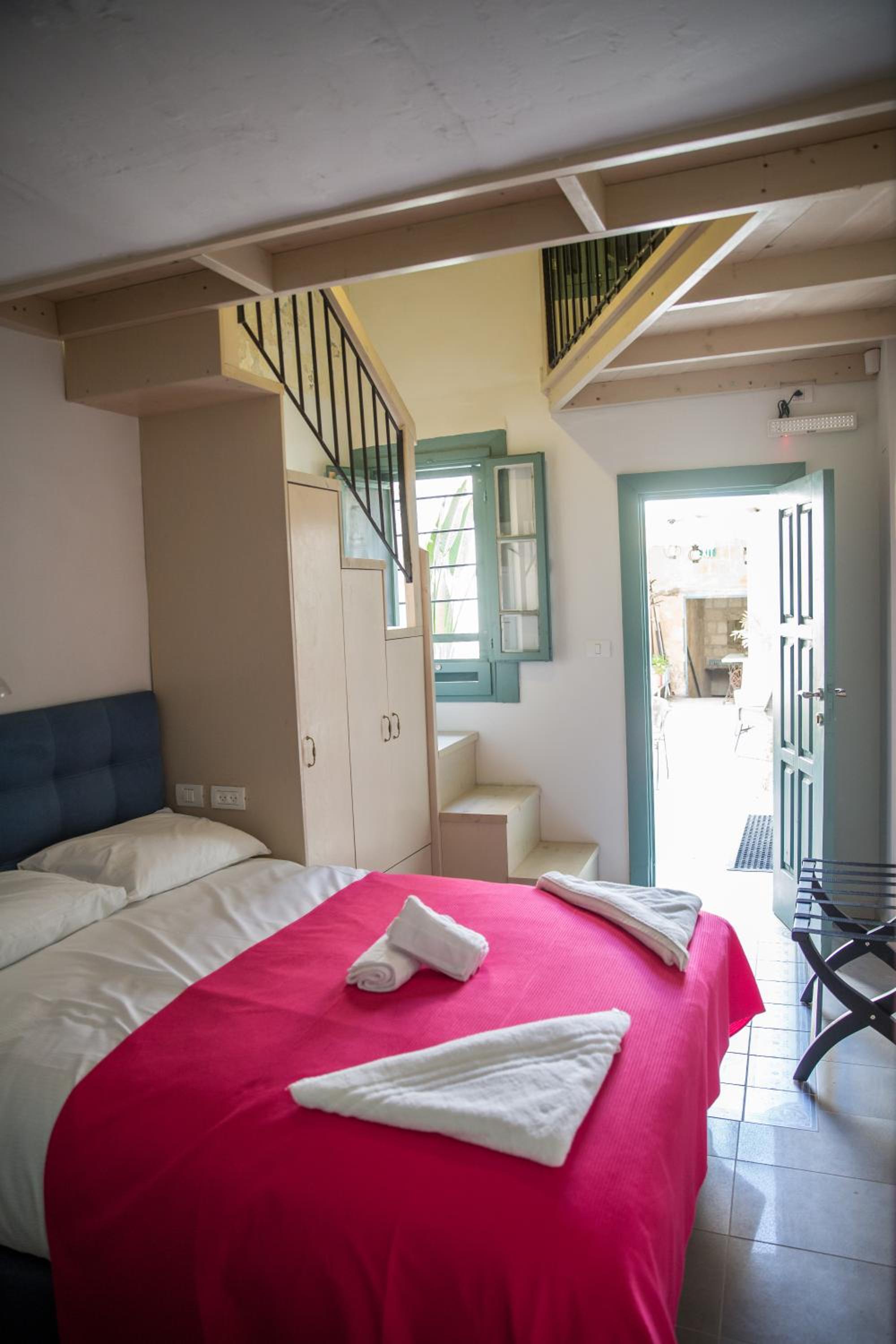 Family Double Room - Photo 1