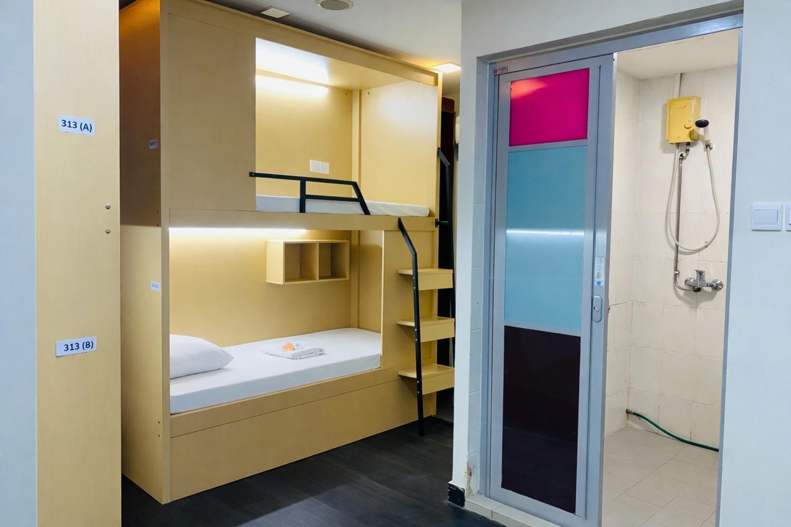 Bed in 4-Bed Female Dormitory Room photo 2