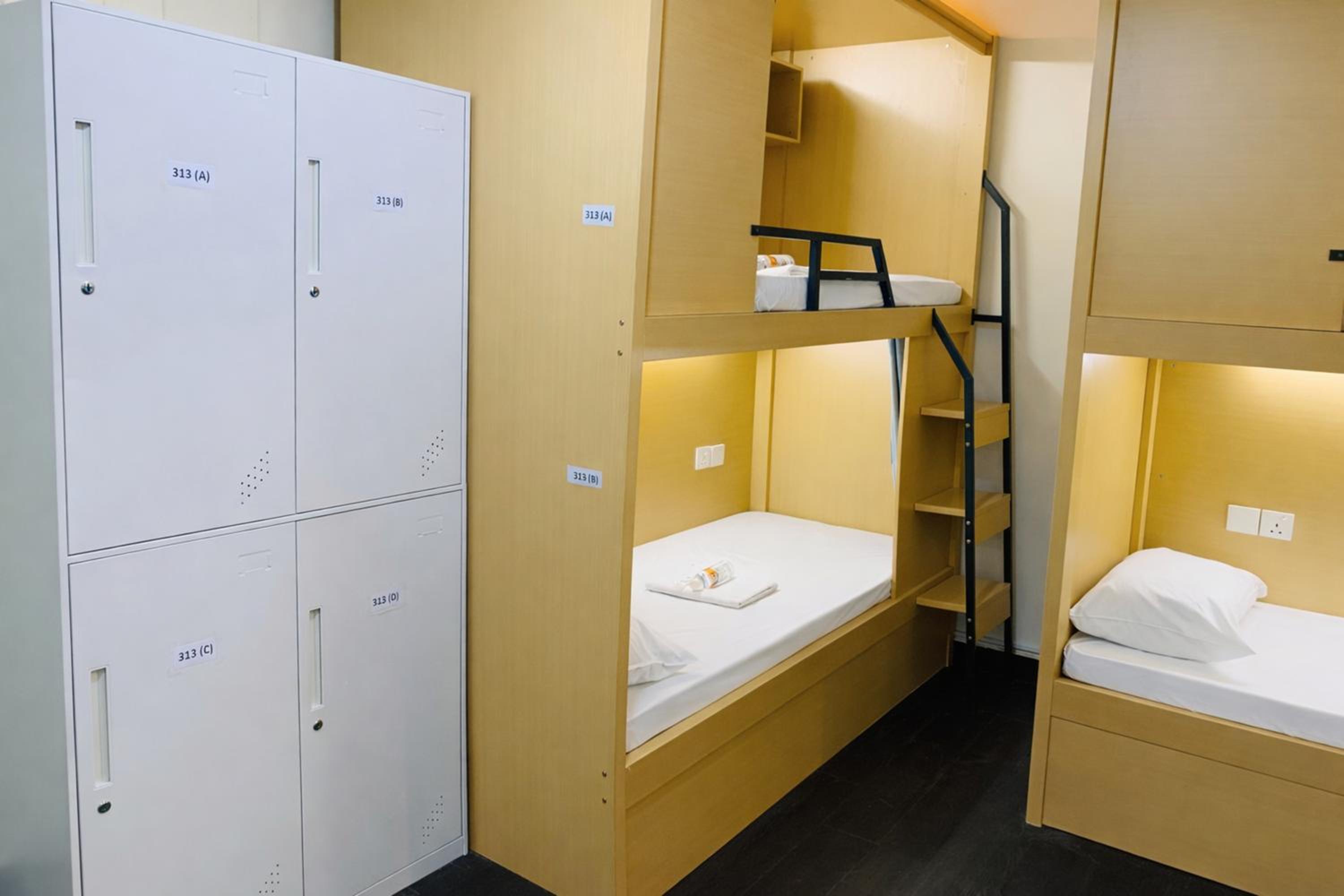 Bed in 4-Bed Female Dormitory Room photo 3