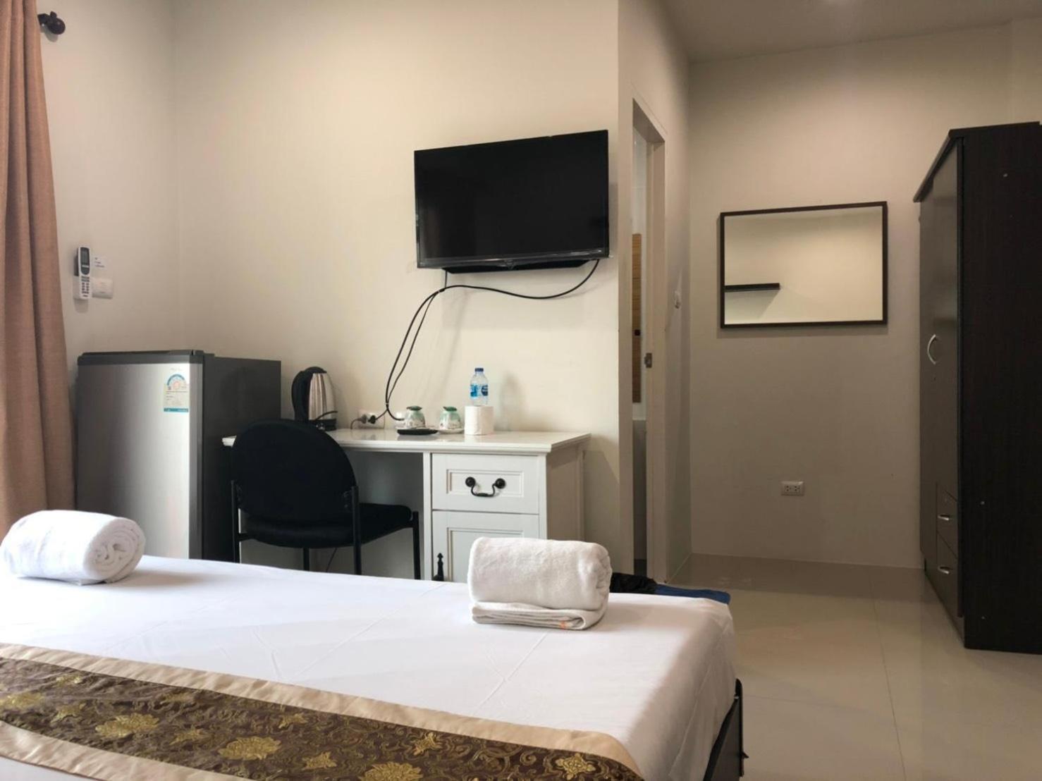 Budget Double Room photo 1