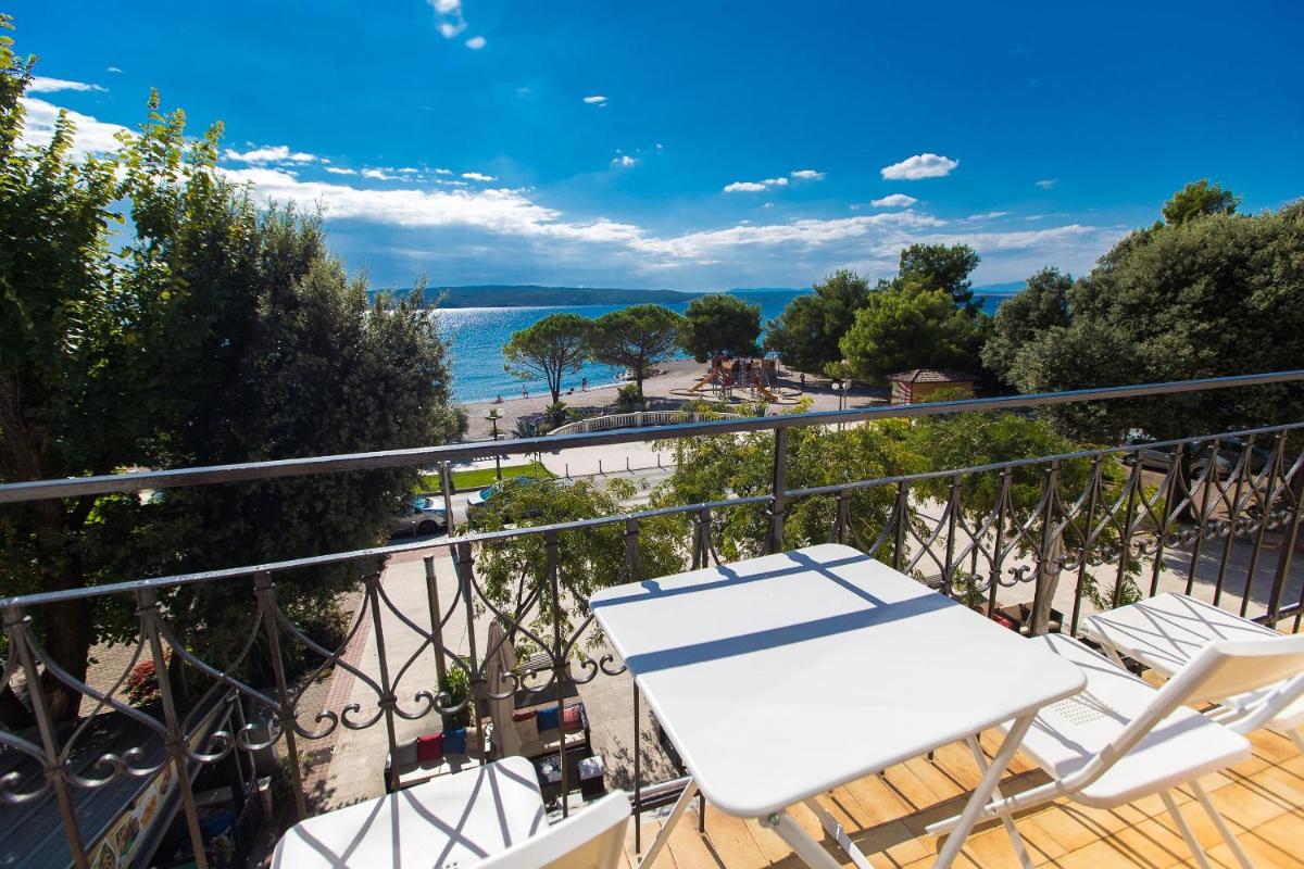 Apartment with Sea View photo 3