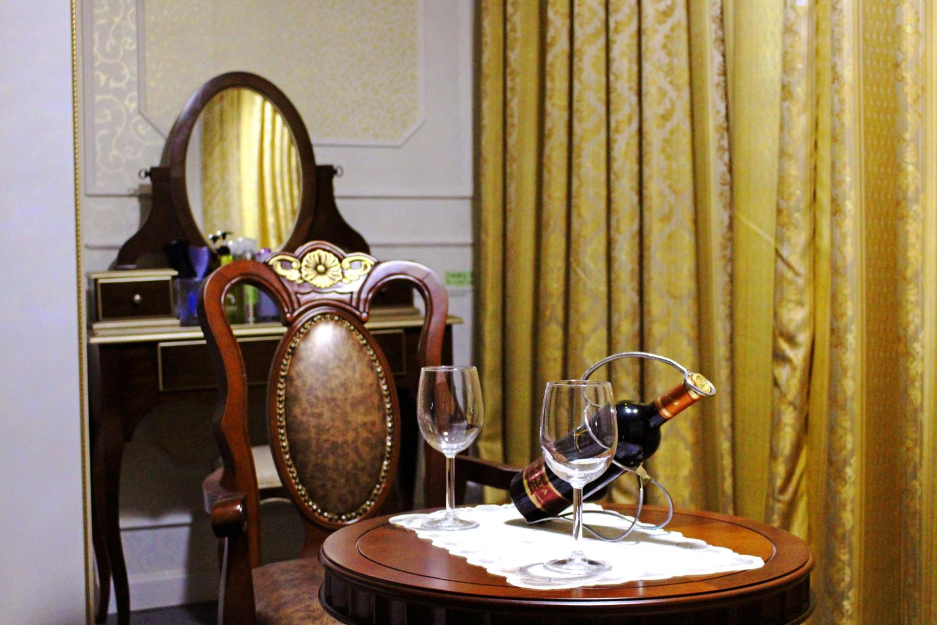 Royal Deluxe Double Room - Photo 6