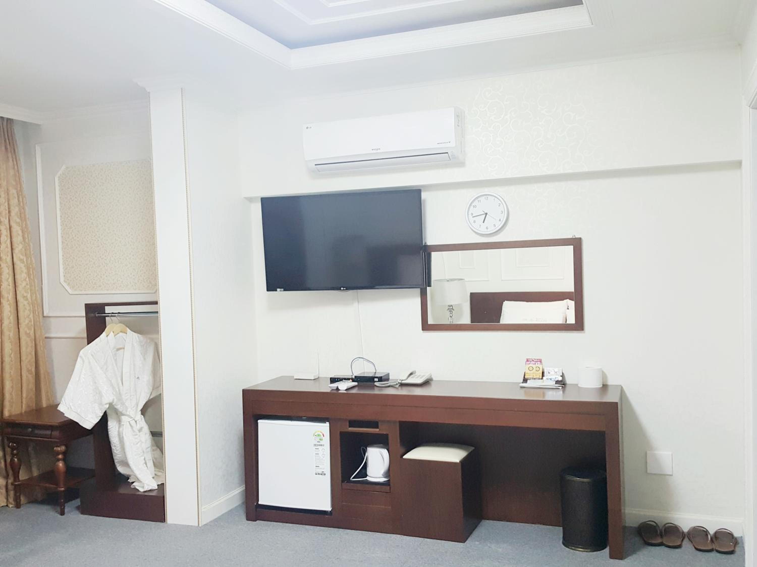 Royal Deluxe Double Room - Photo 7