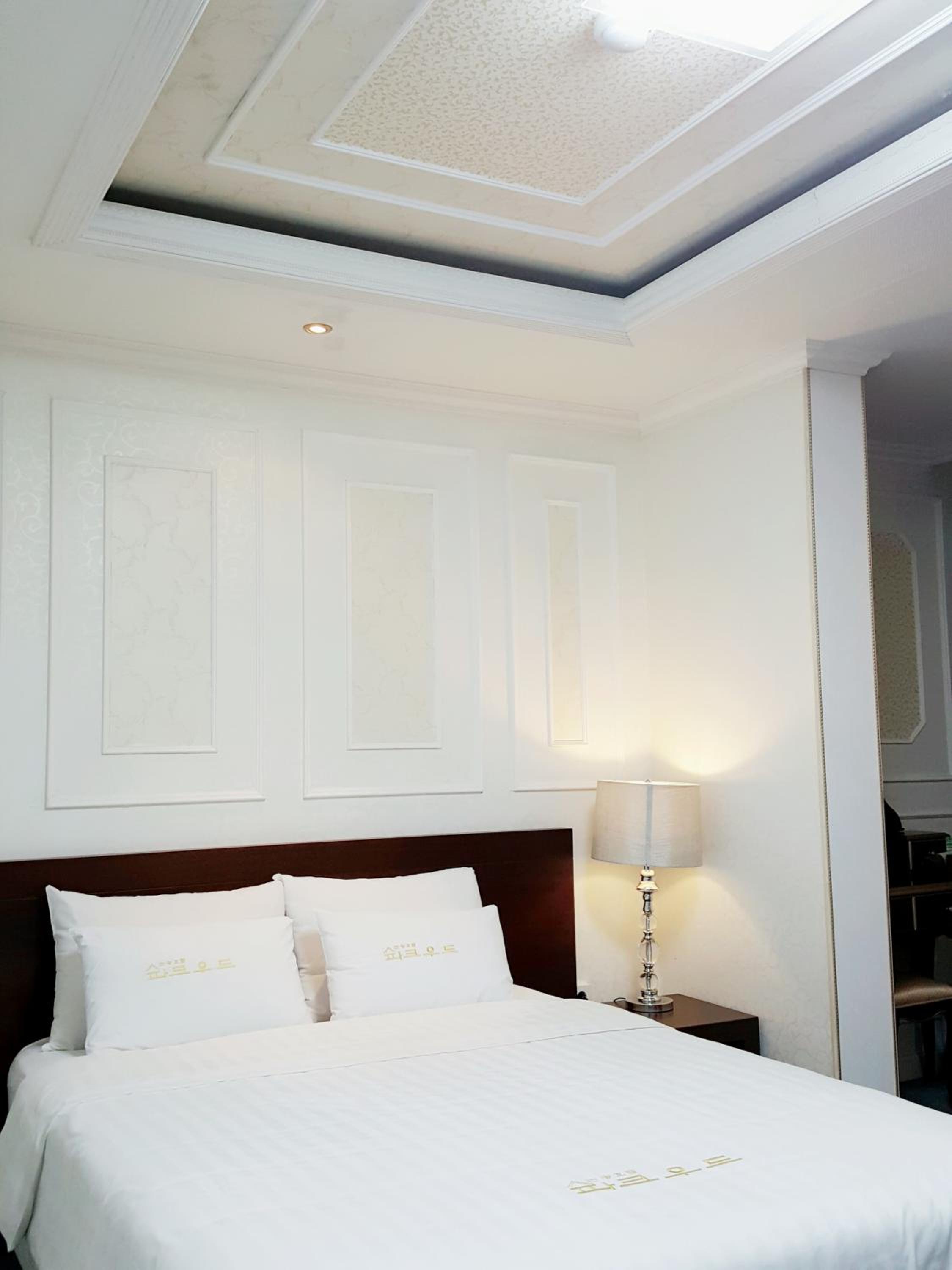 Royal Deluxe Double Room - Photo 11