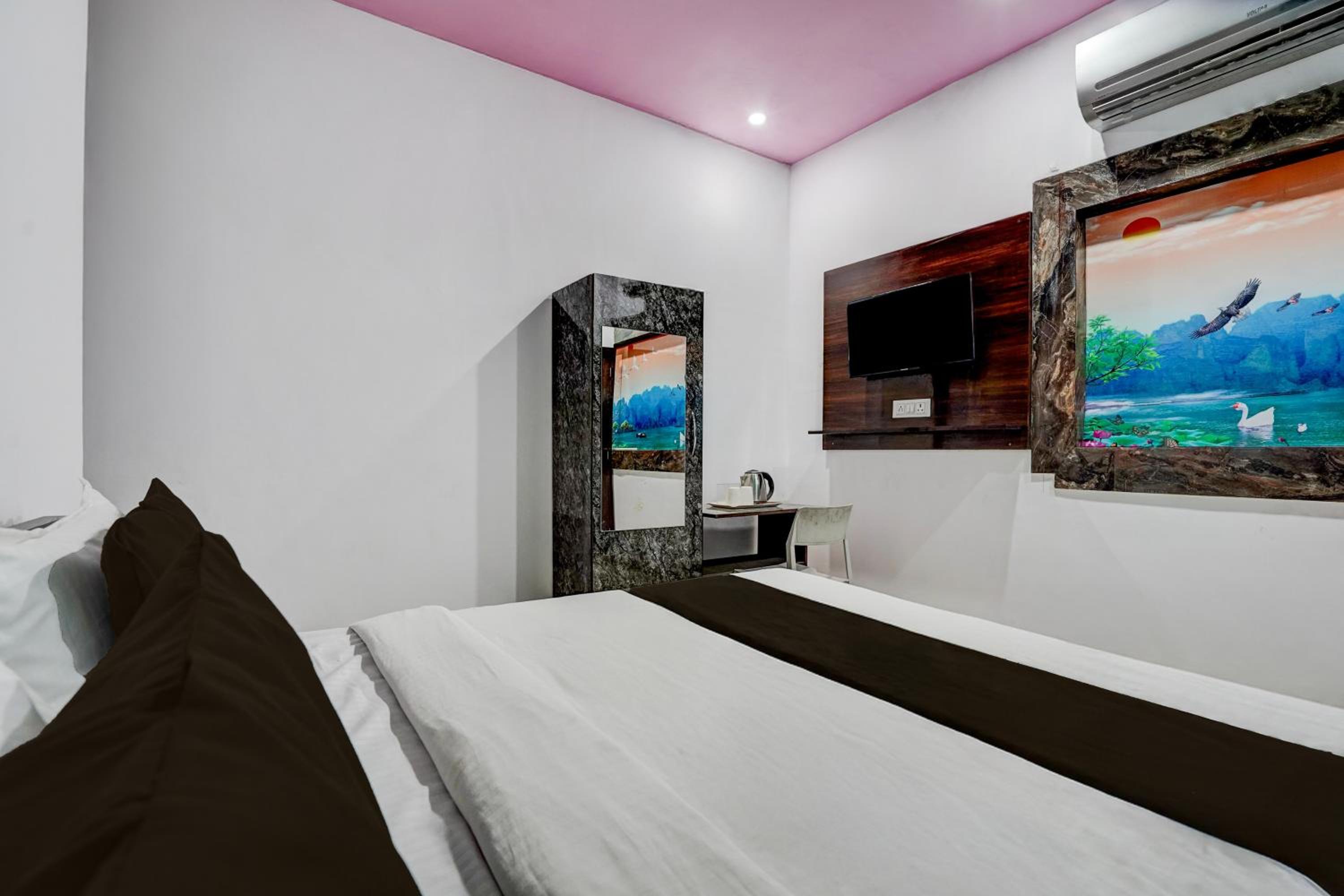 Deluxe Triple Room photo 2