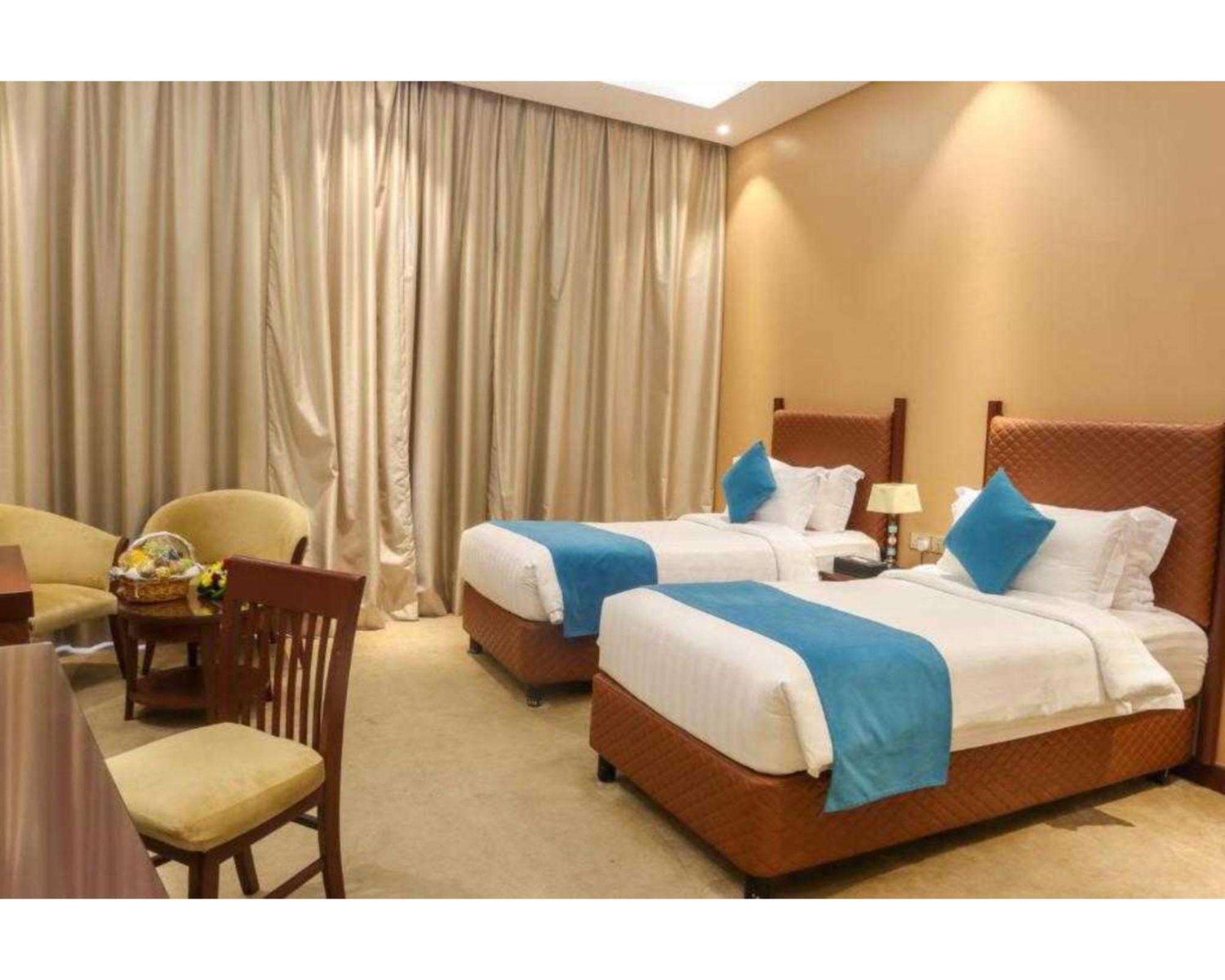 Deluxe Twin Room - Photo 7