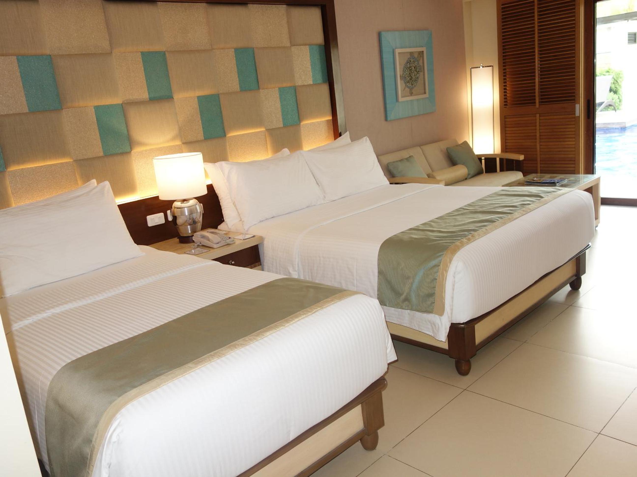 Premier Room with Pool Access - Photo 10