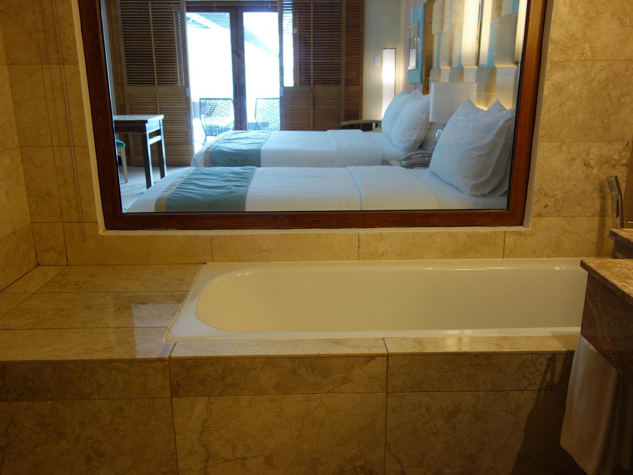 Premier Room with Pool Access - Photo 8