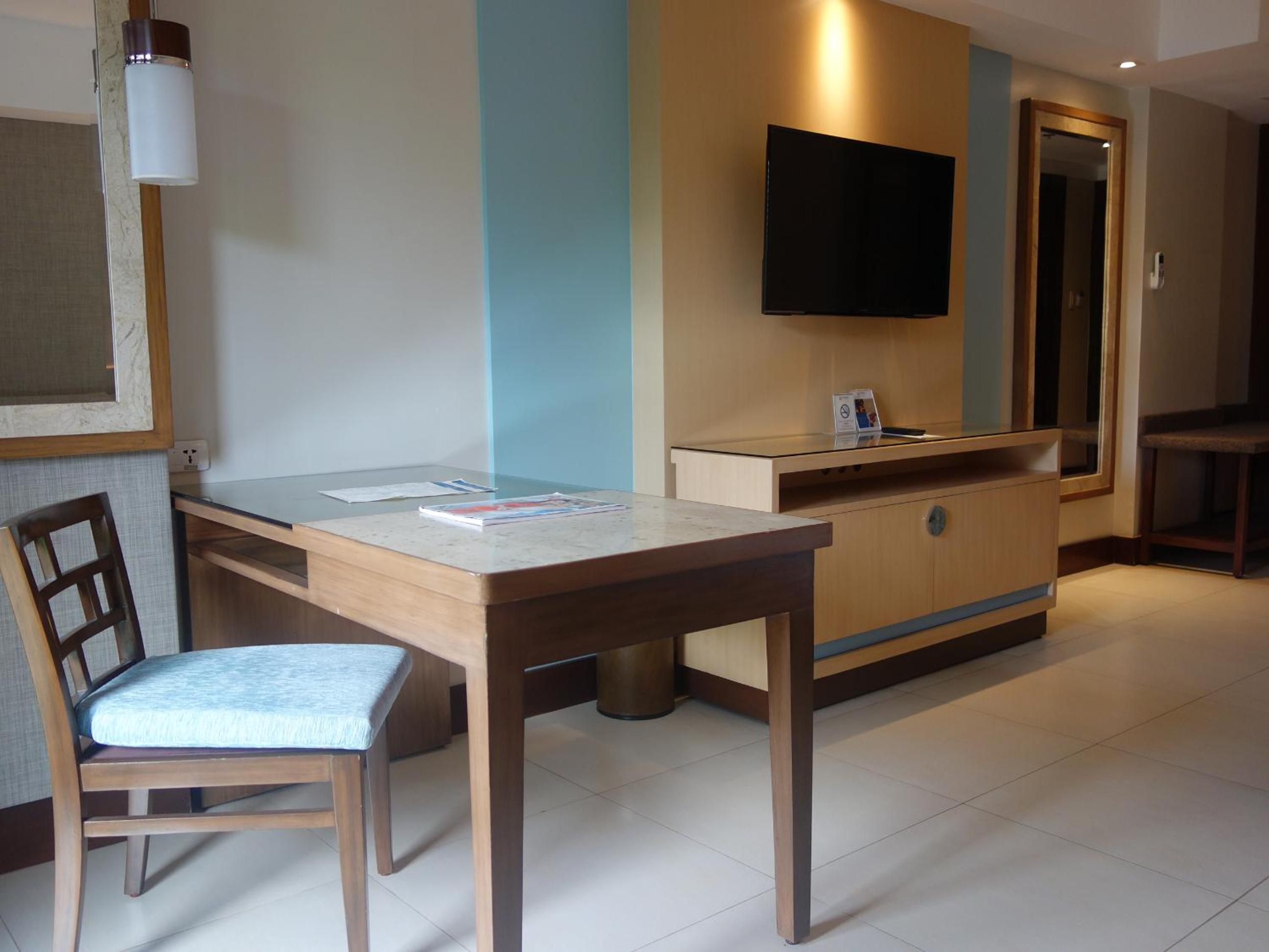Deluxe Room - Photo 8