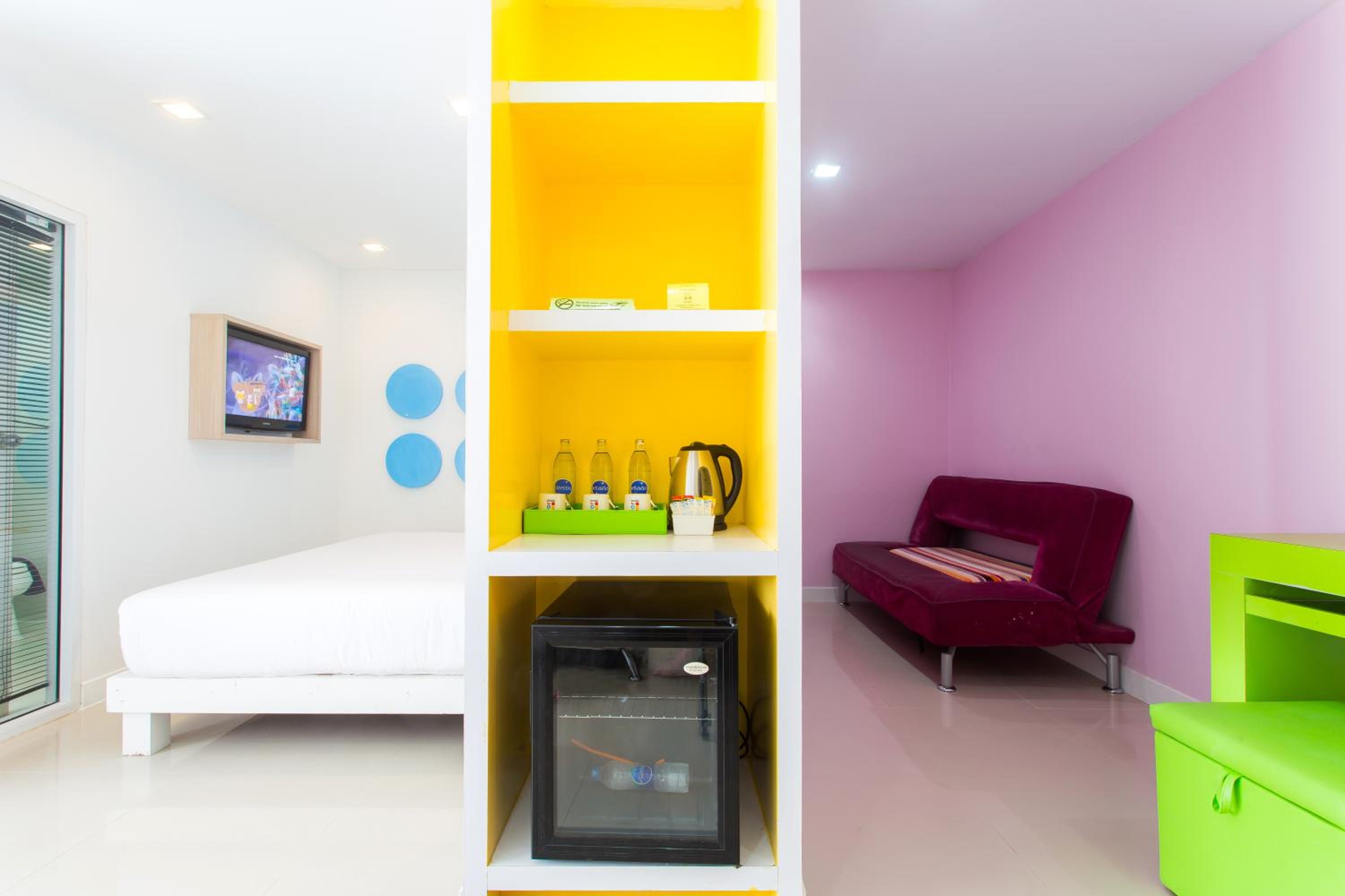 Family Room - Photo 3