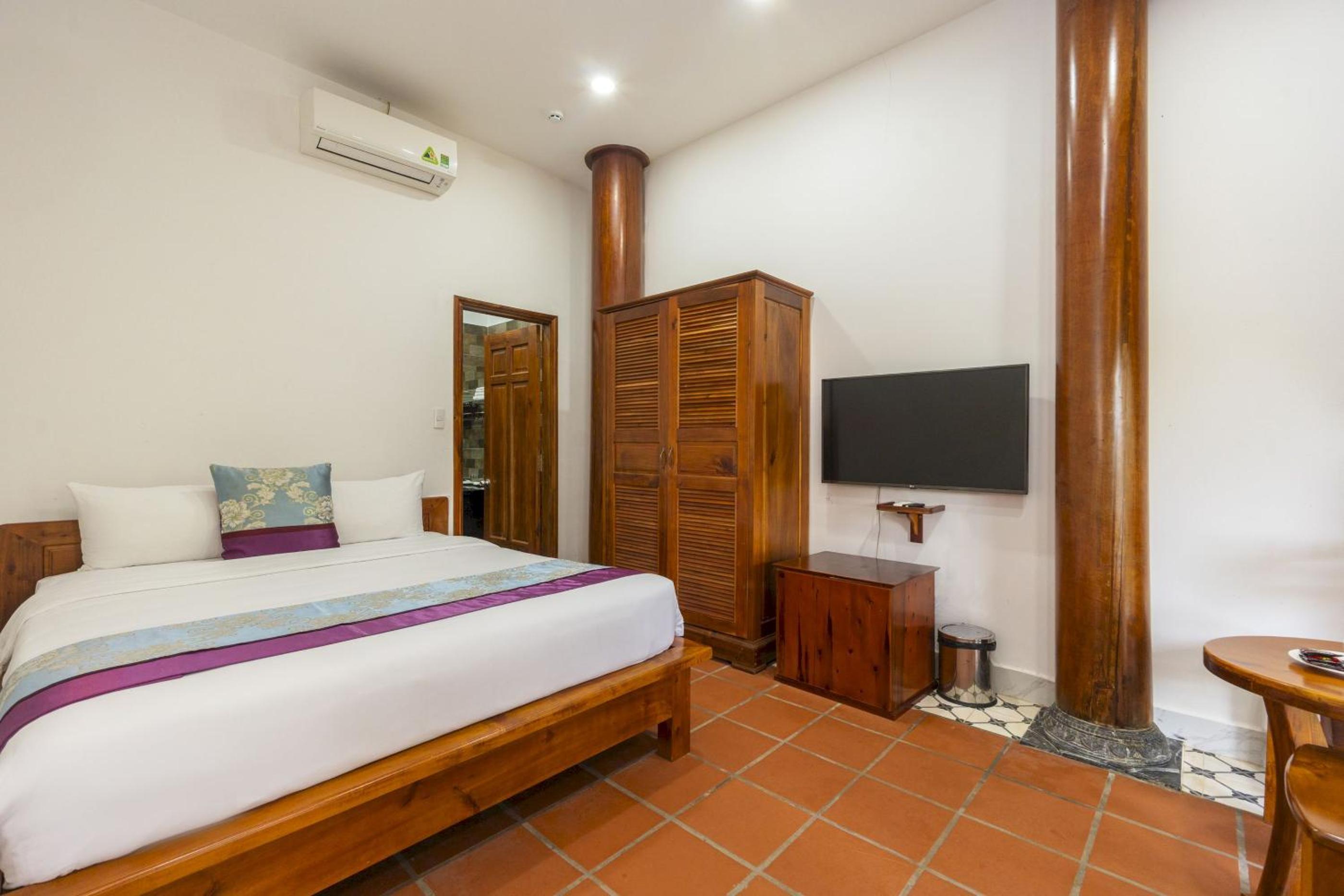Standard Bungalow - Photo 2