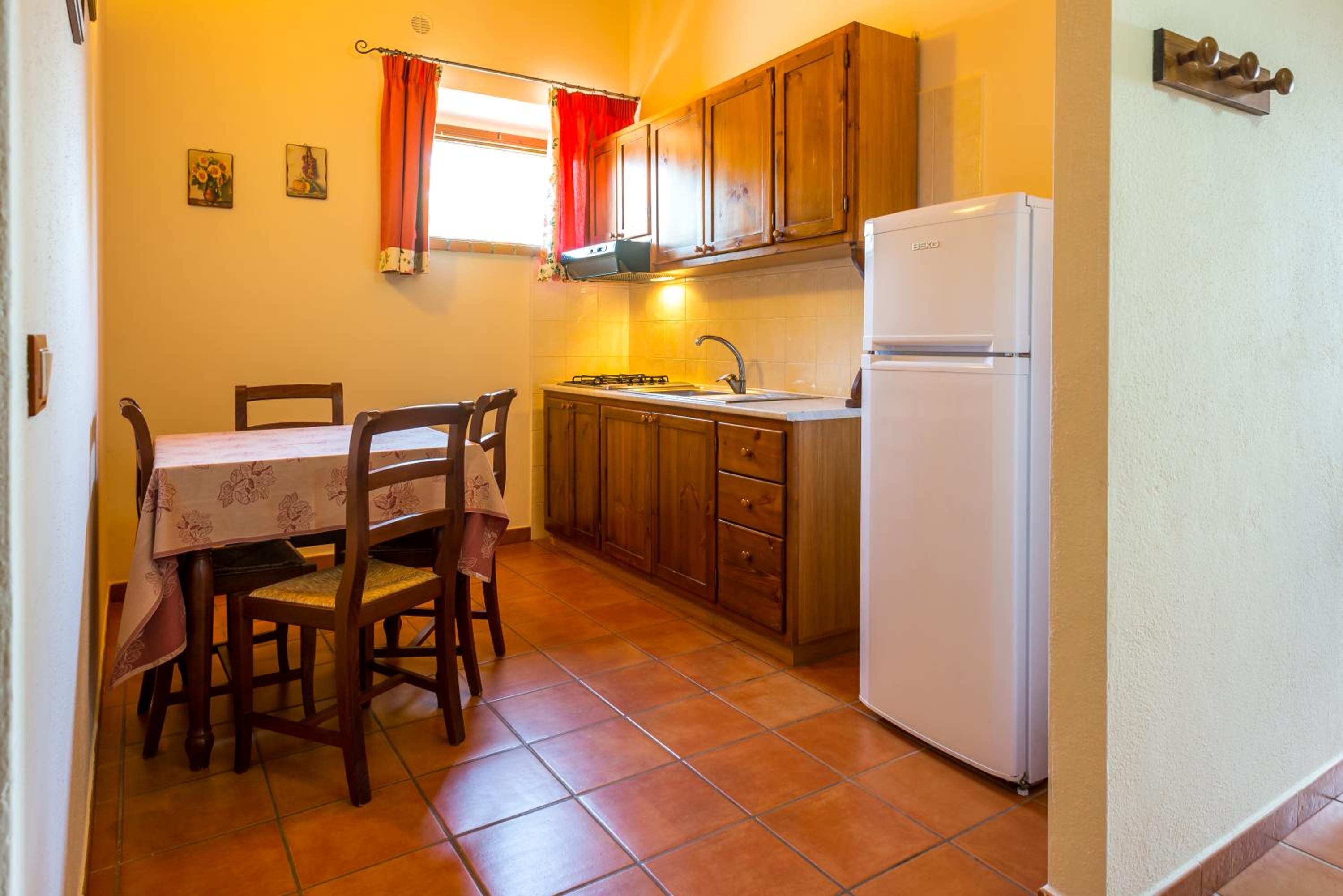 Two-Bedroom Apartment (6 Adults) photo 2